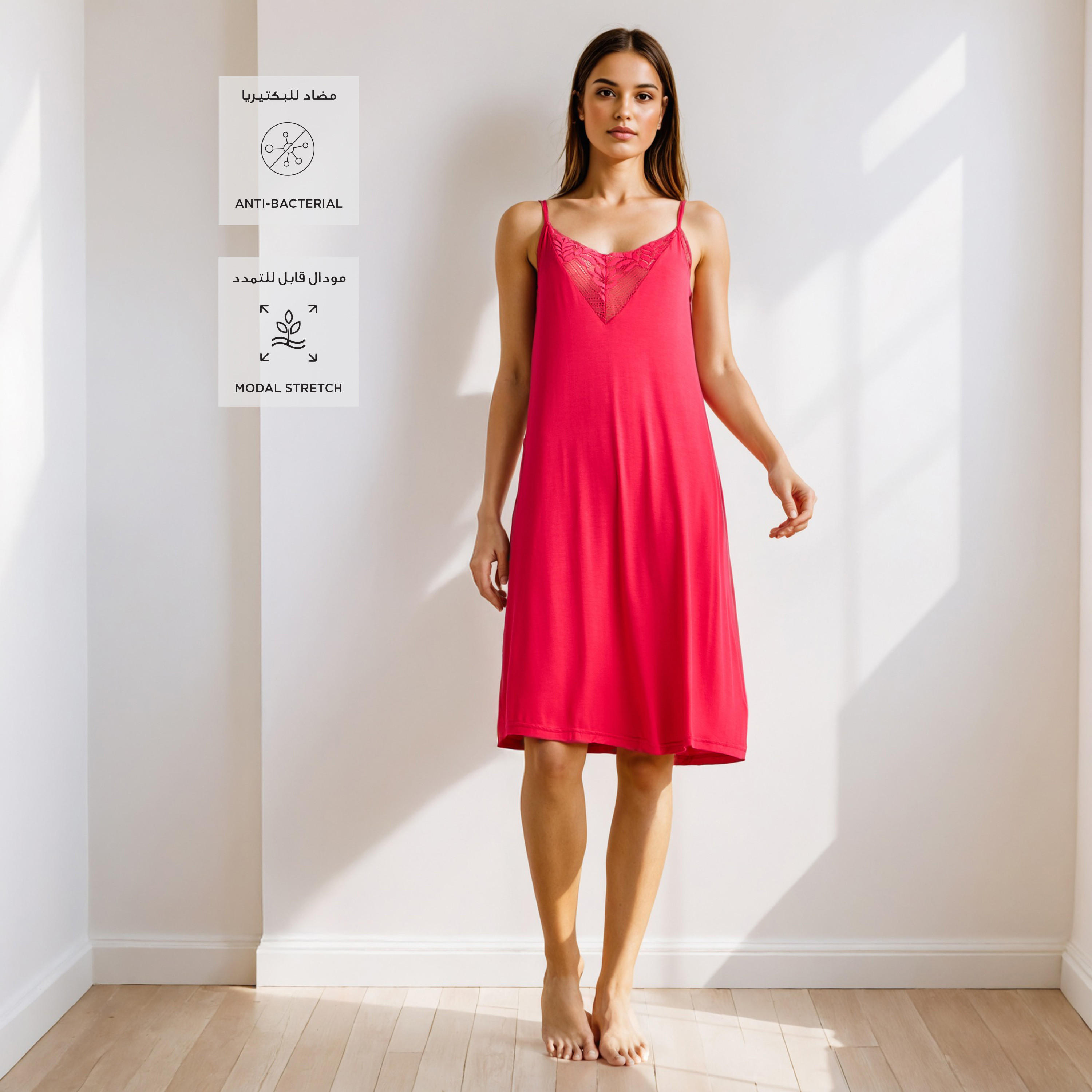 قميص نوم بأحزمة قابلة للتعديل وتفاصيل دانتيل-women-clothing-nightwear-nighties-image-2