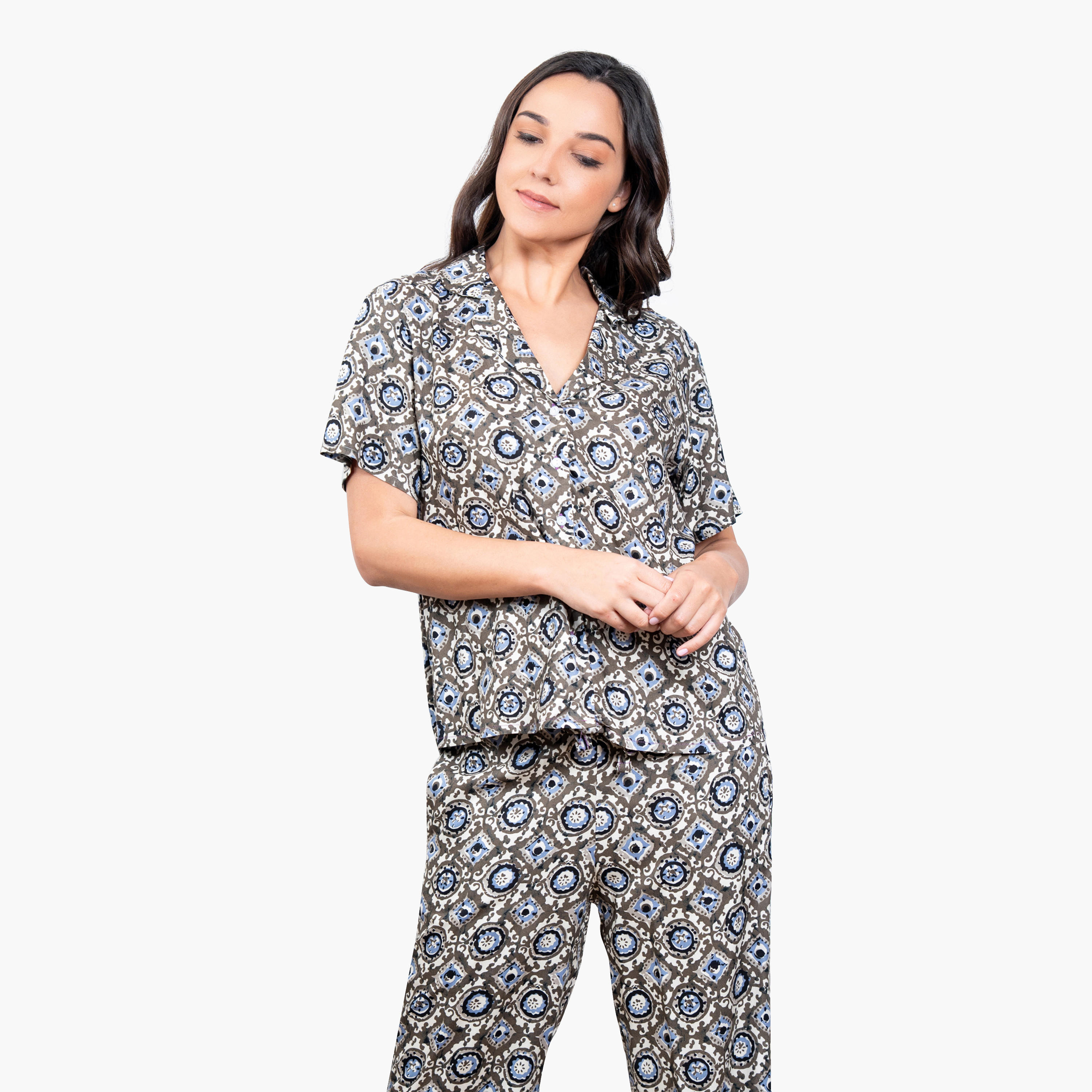 طقم بيجاما رايون بطبعات-women-clothing-nightwear-pyjamas-longsets-image-2