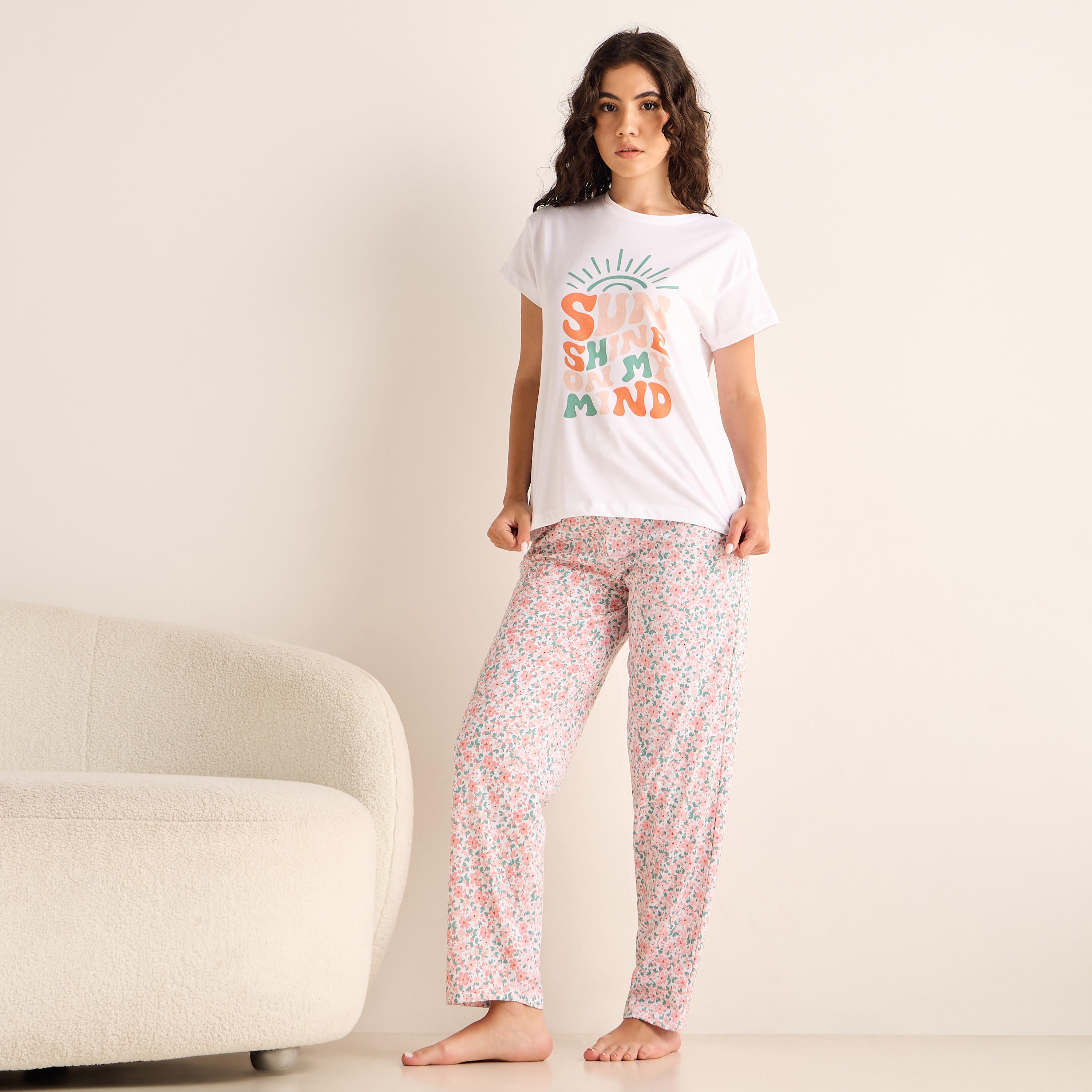 طقم بيجاما بطبعات-women-clothing-nightwear-pyjamas-longsets-image-1