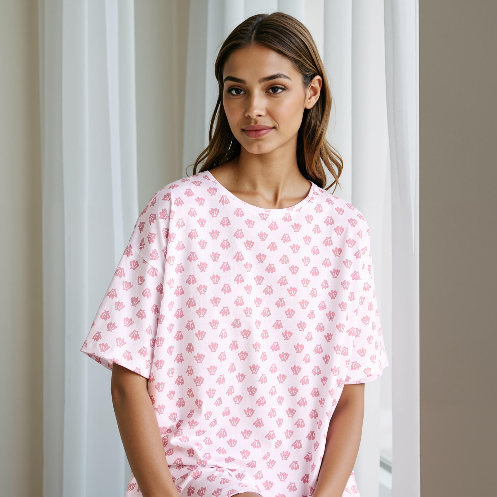 طقم شورت وتيشيرت بطبعات-women-clothing-nightwear-pyjamas-shortsets-image-2