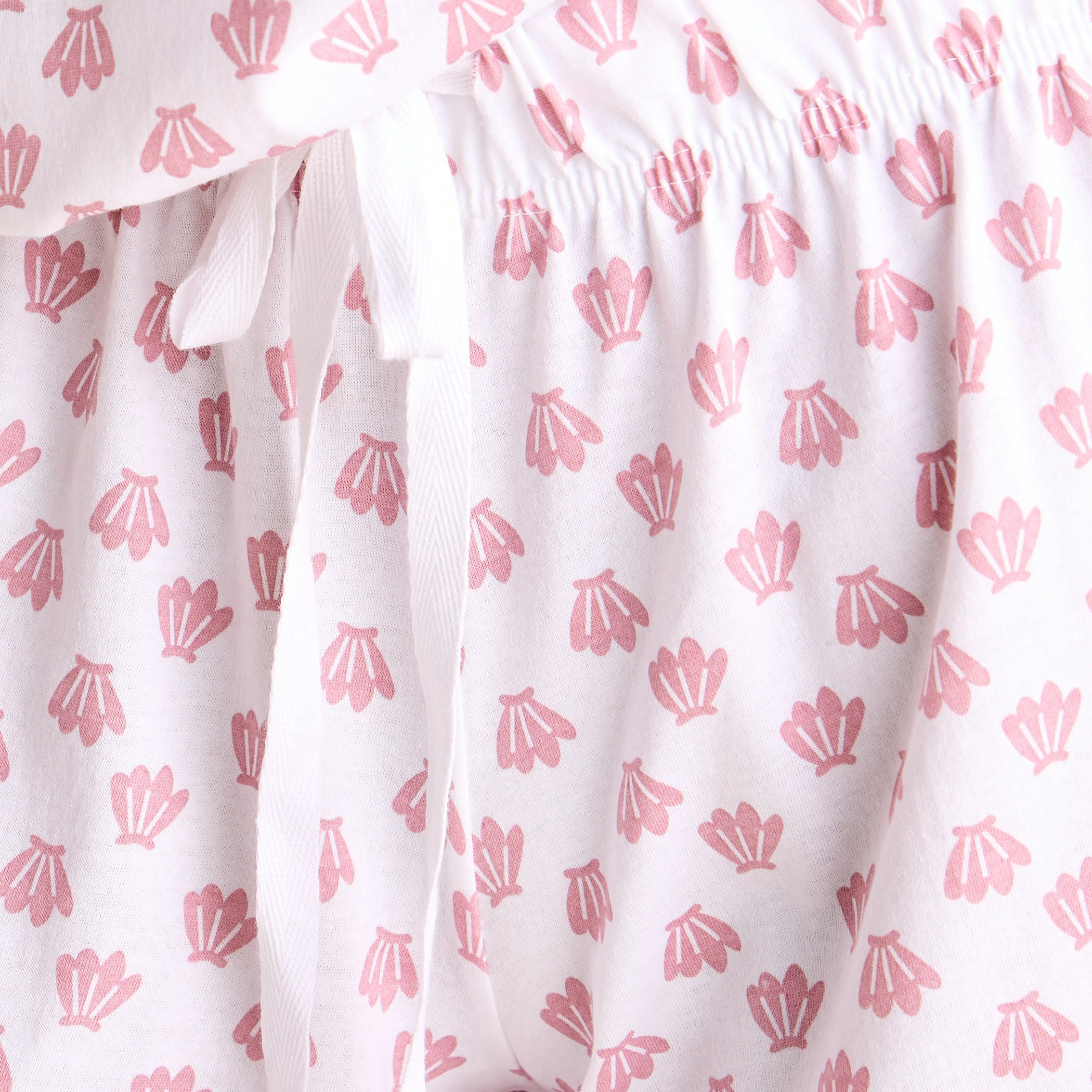 طقم شورت وتيشيرت بطبعات-women-clothing-nightwear-pyjamas-shortsets-image-1
