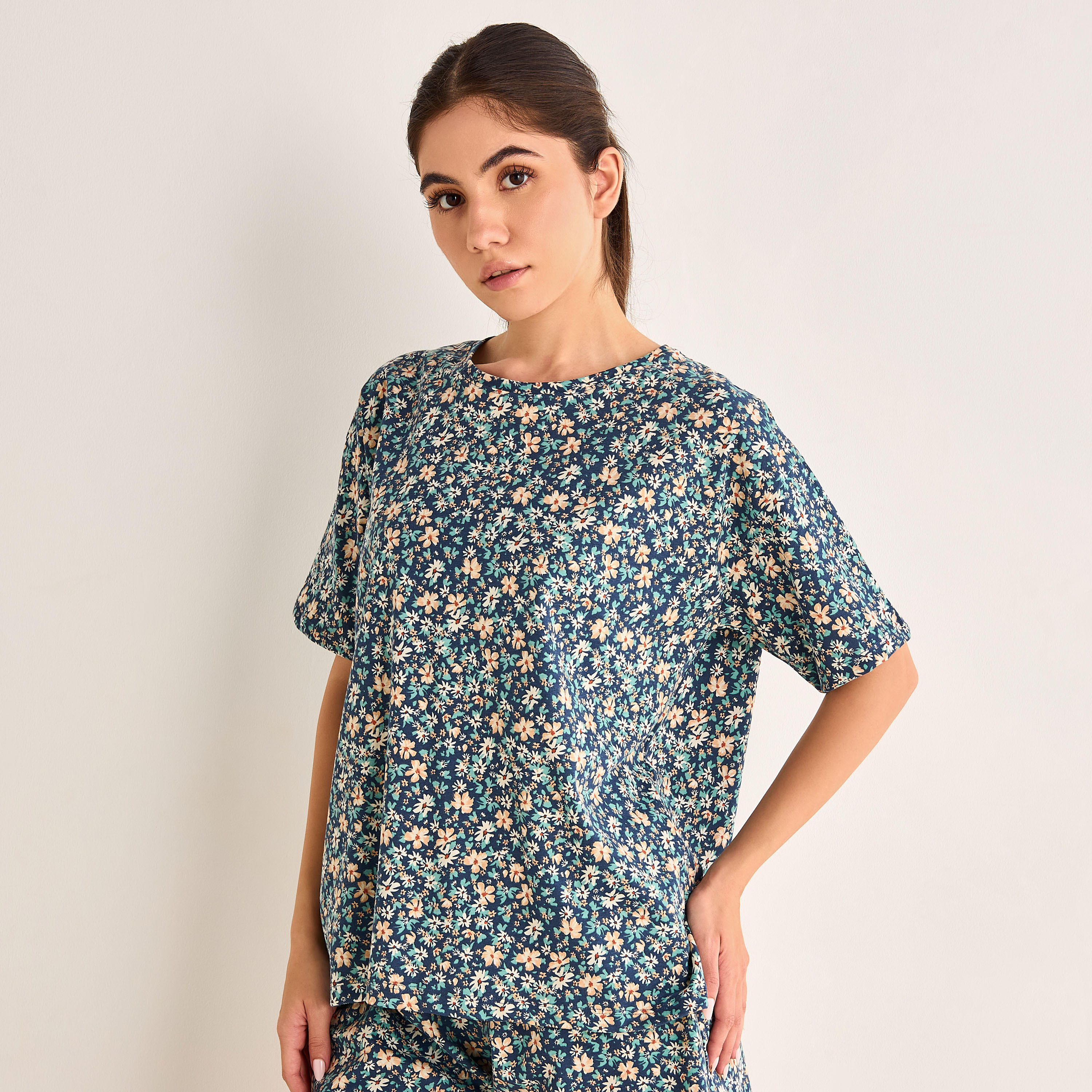 طقم شورت بطبعات-women-clothing-nightwear-pyjamas-shortsets-image-2