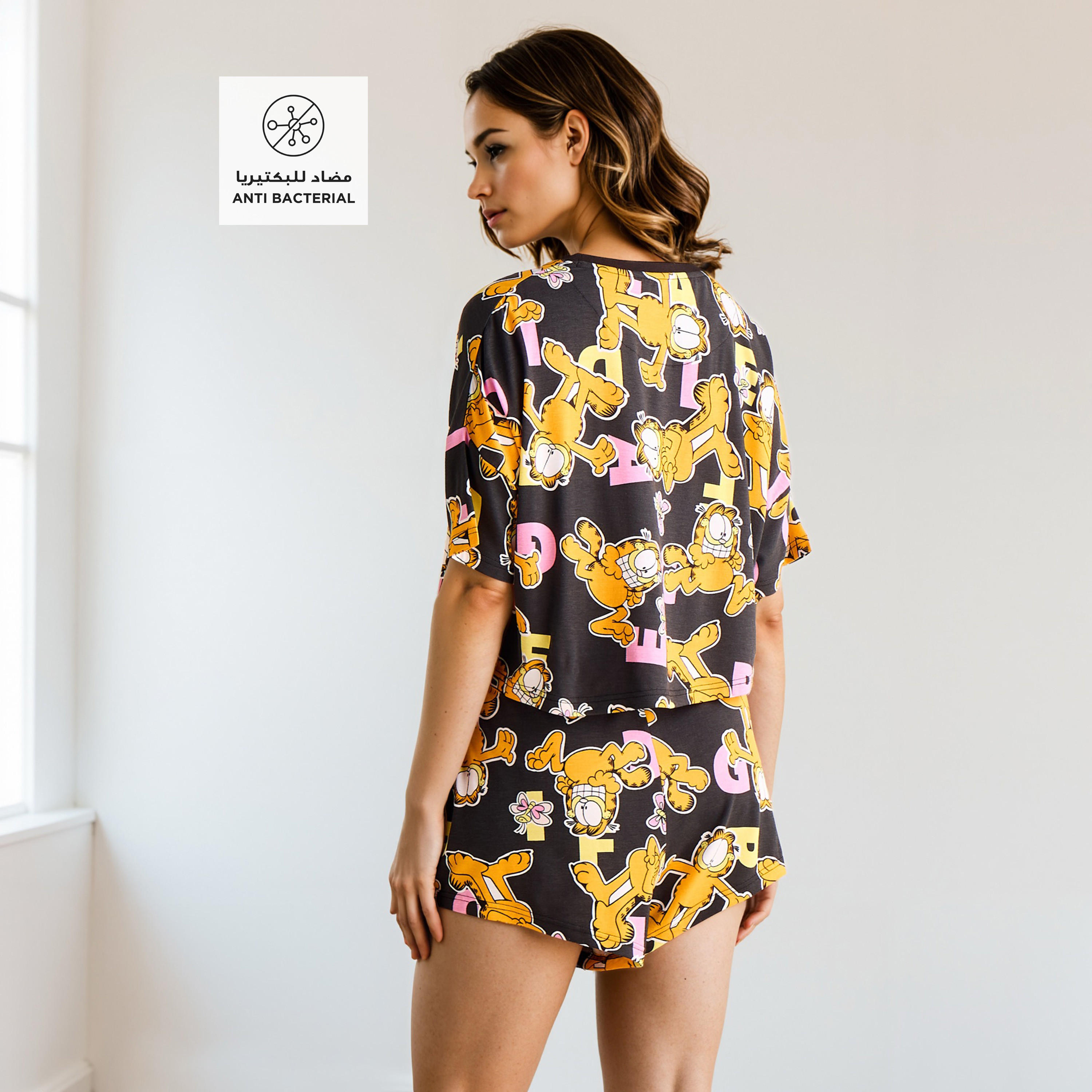 All-Over Garfield Print Shorts Set-women-clothing-nightwear-pyjamas-shortsets-image-2