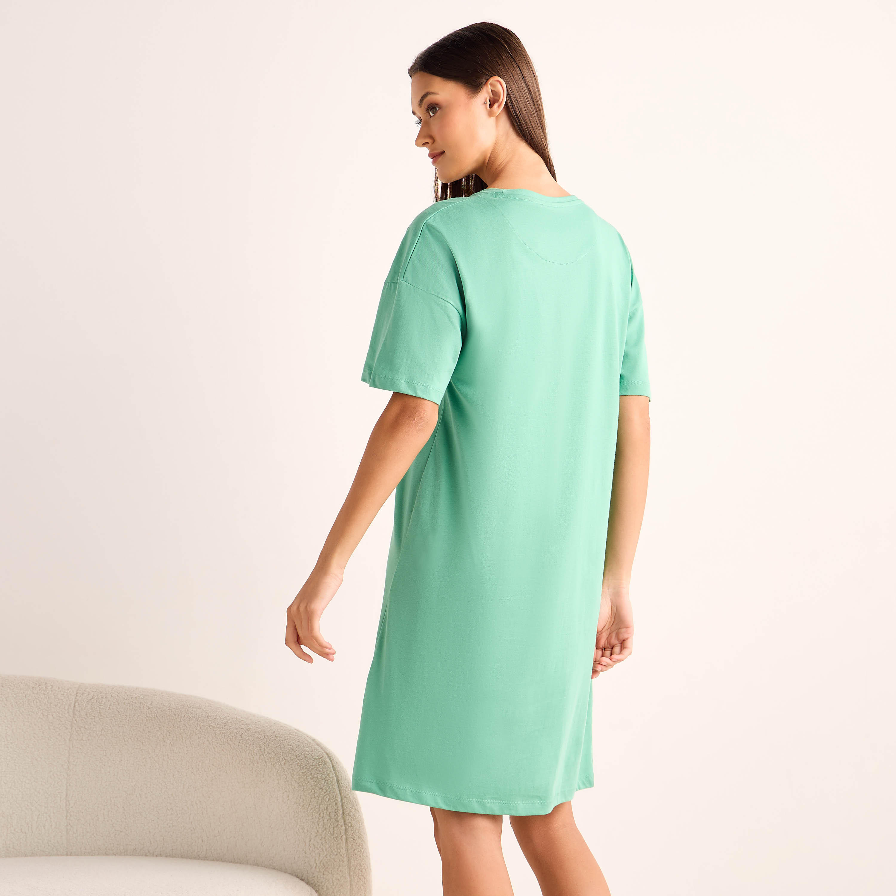 قميص نوم قطن بياقة مستديرة وطبعات-women-clothing-nightwear-nighties-image-3