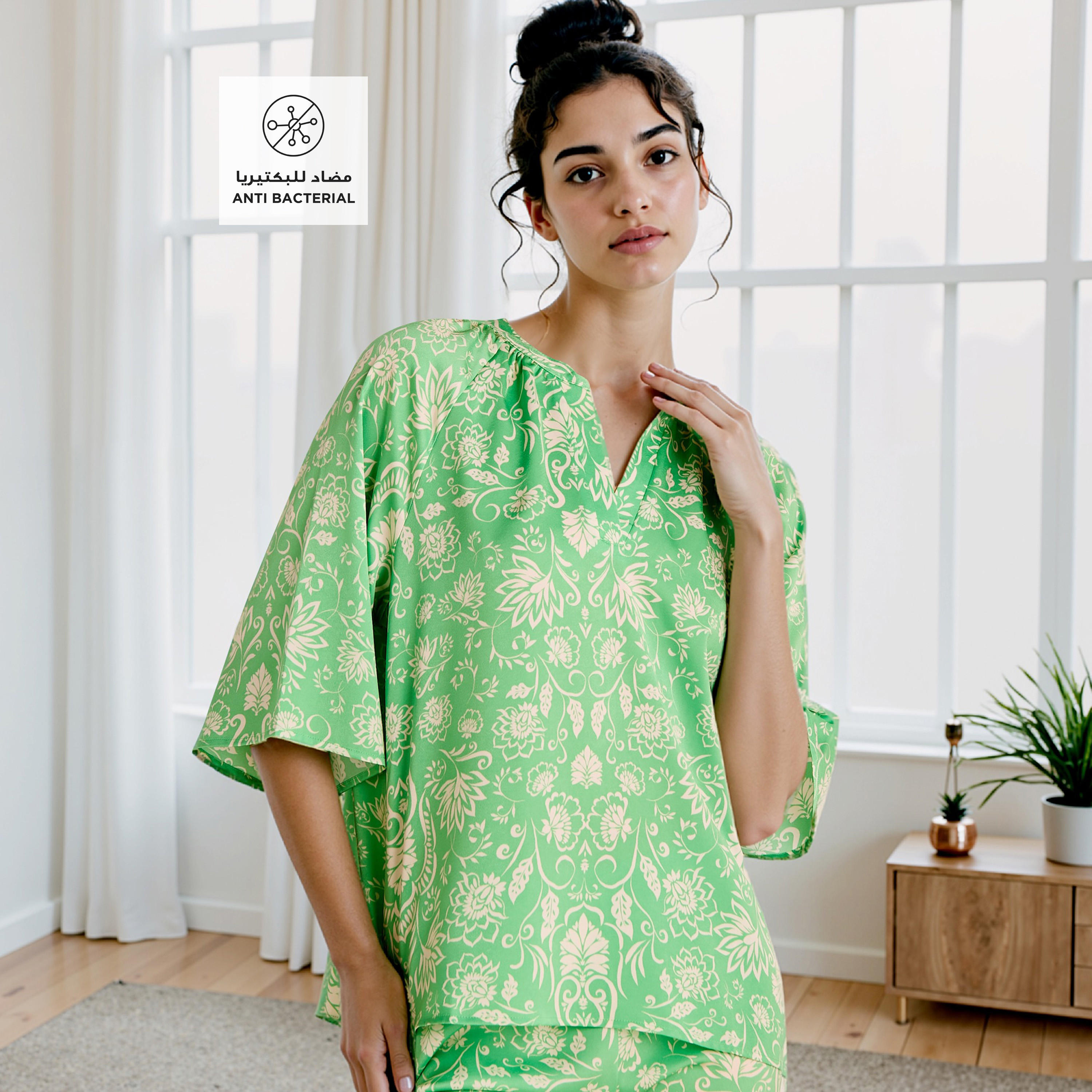 طقم بيجاما بلوزة وبنطلون ساتان بطبعات زهرية-women-clothing-nightwear-pyjamas-longsets-image-6