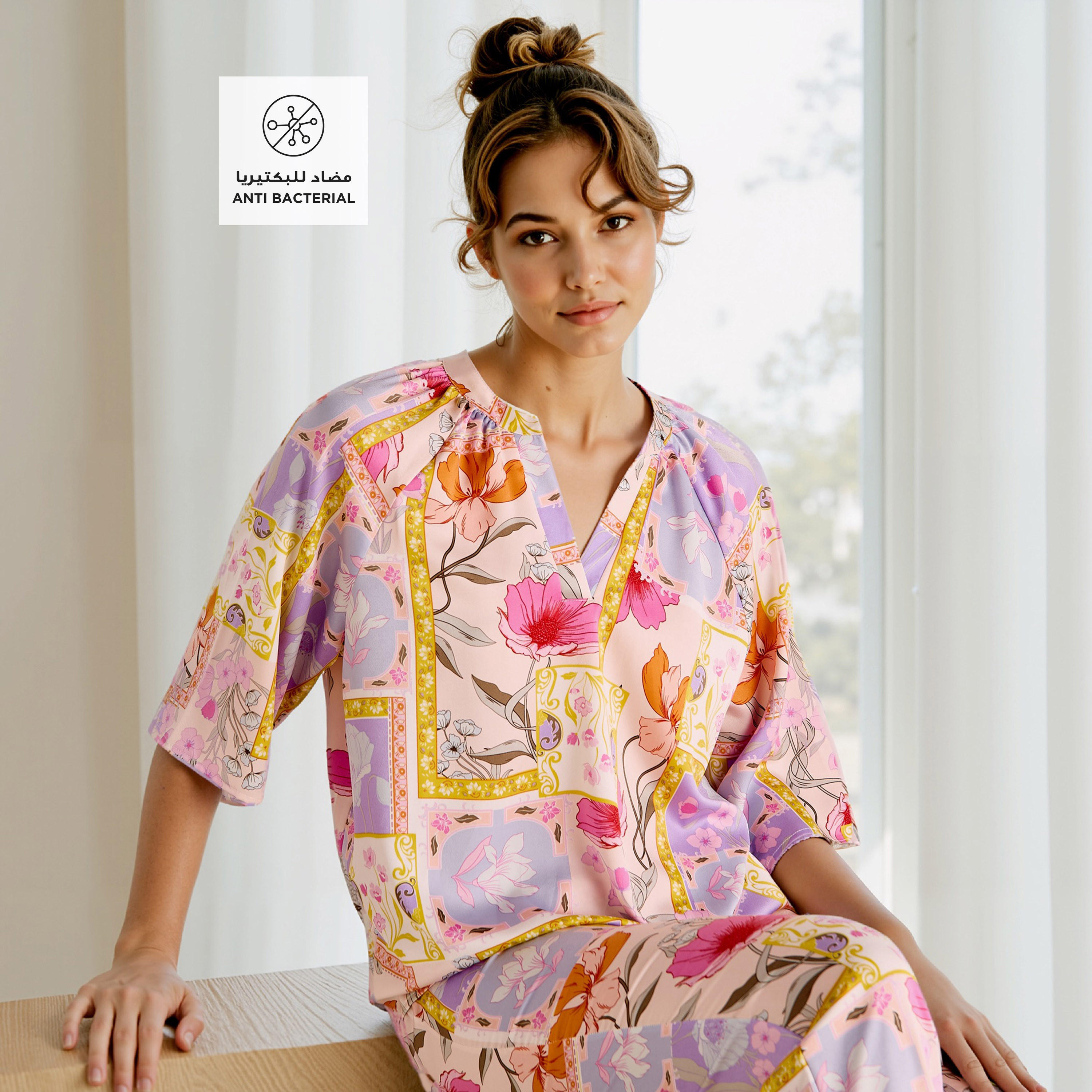 طقم بيجاما بلوزة وبنطلون ساتان بطبعات زهرية-women-clothing-nightwear-pyjamas-longsets-image-2