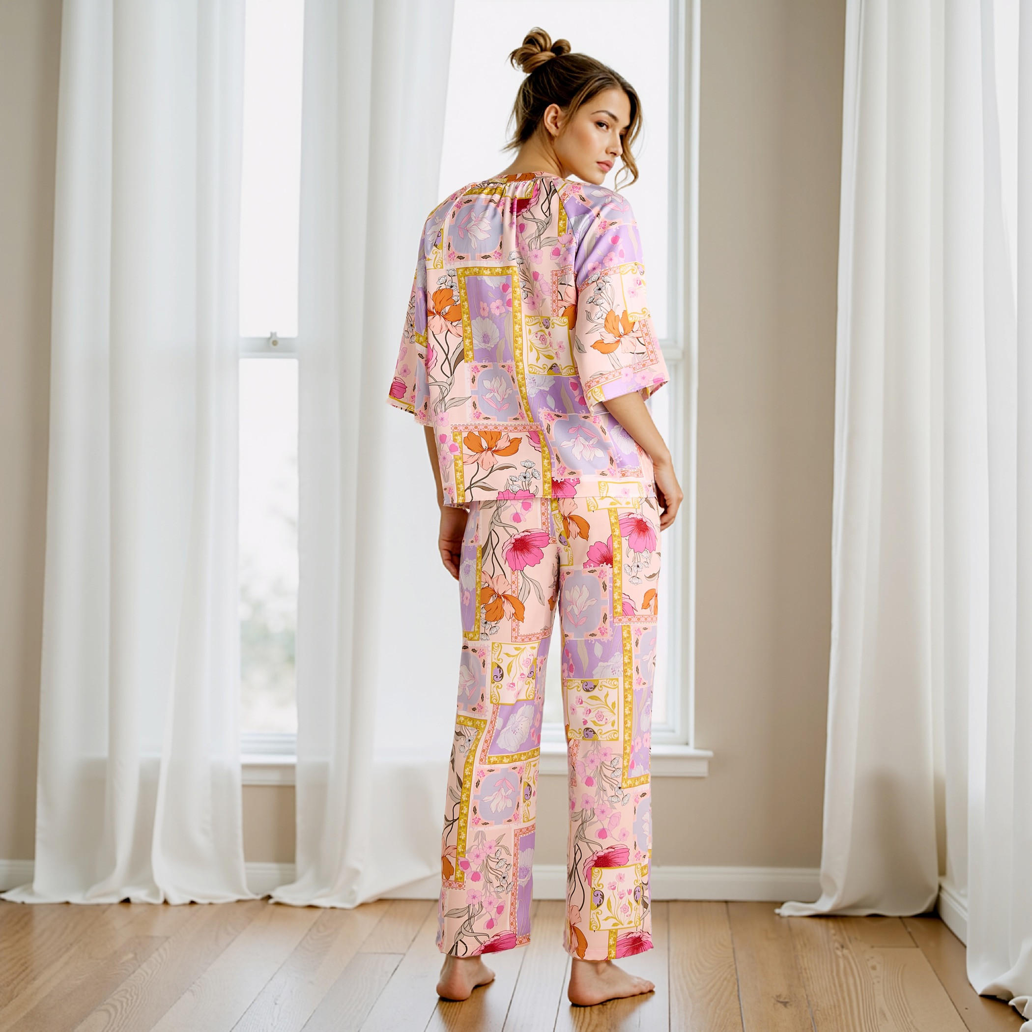 طقم بيجاما بلوزة وبنطلون ساتان بطبعات زهرية-women-clothing-nightwear-pyjamas-longsets-image-4