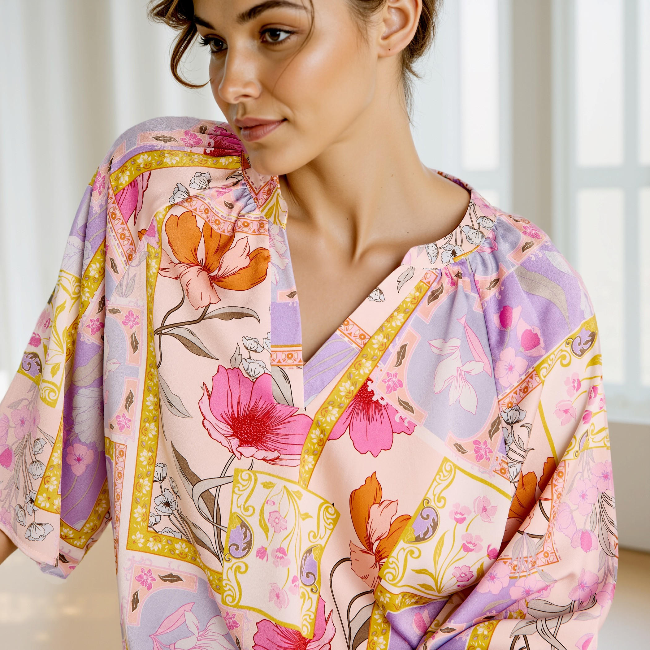 طقم بيجاما بلوزة وبنطلون ساتان بطبعات زهرية-women-clothing-nightwear-pyjamas-longsets-image-5