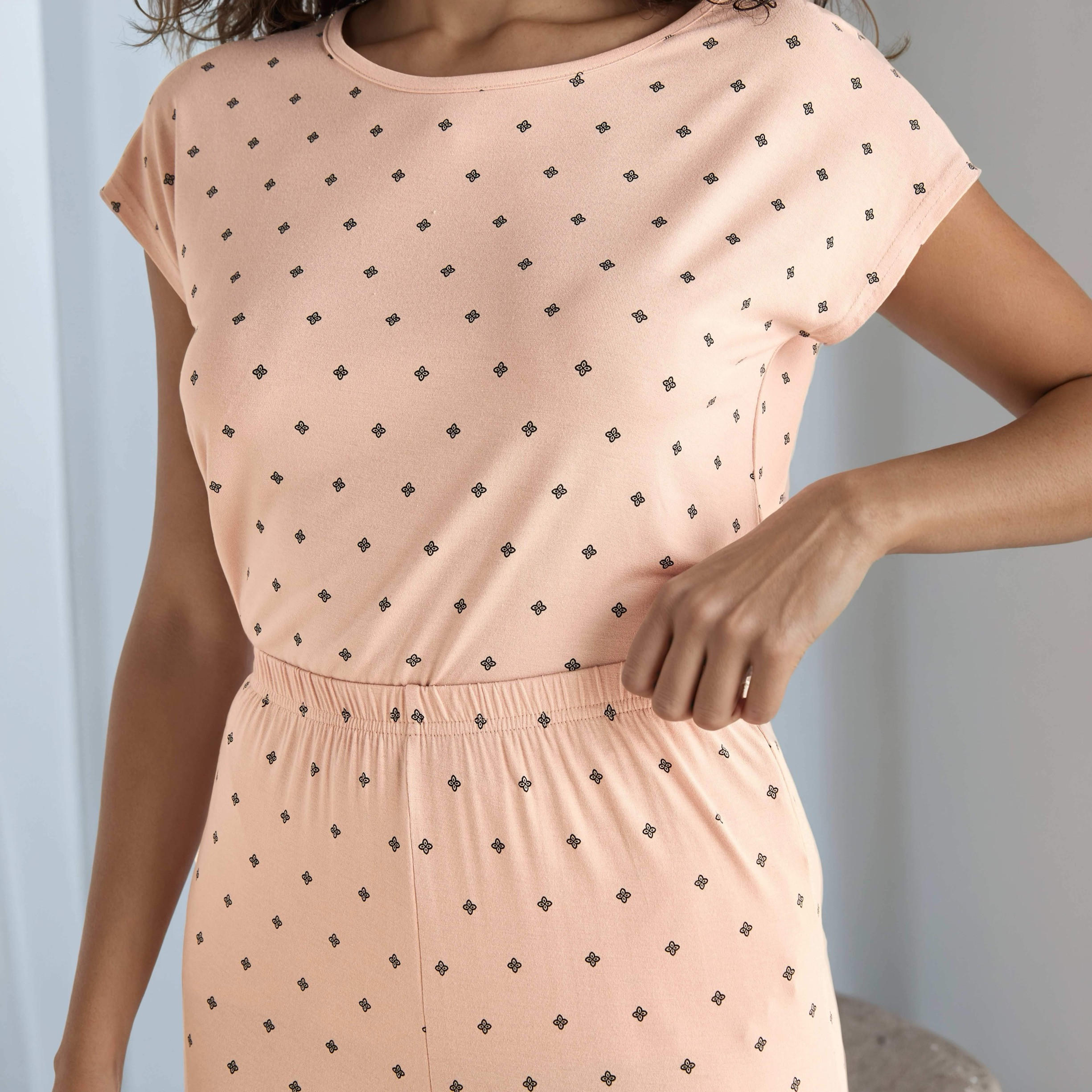 Printed Pyjama Set-women-clothing-nightwear-pyjamas-longsets-image-5