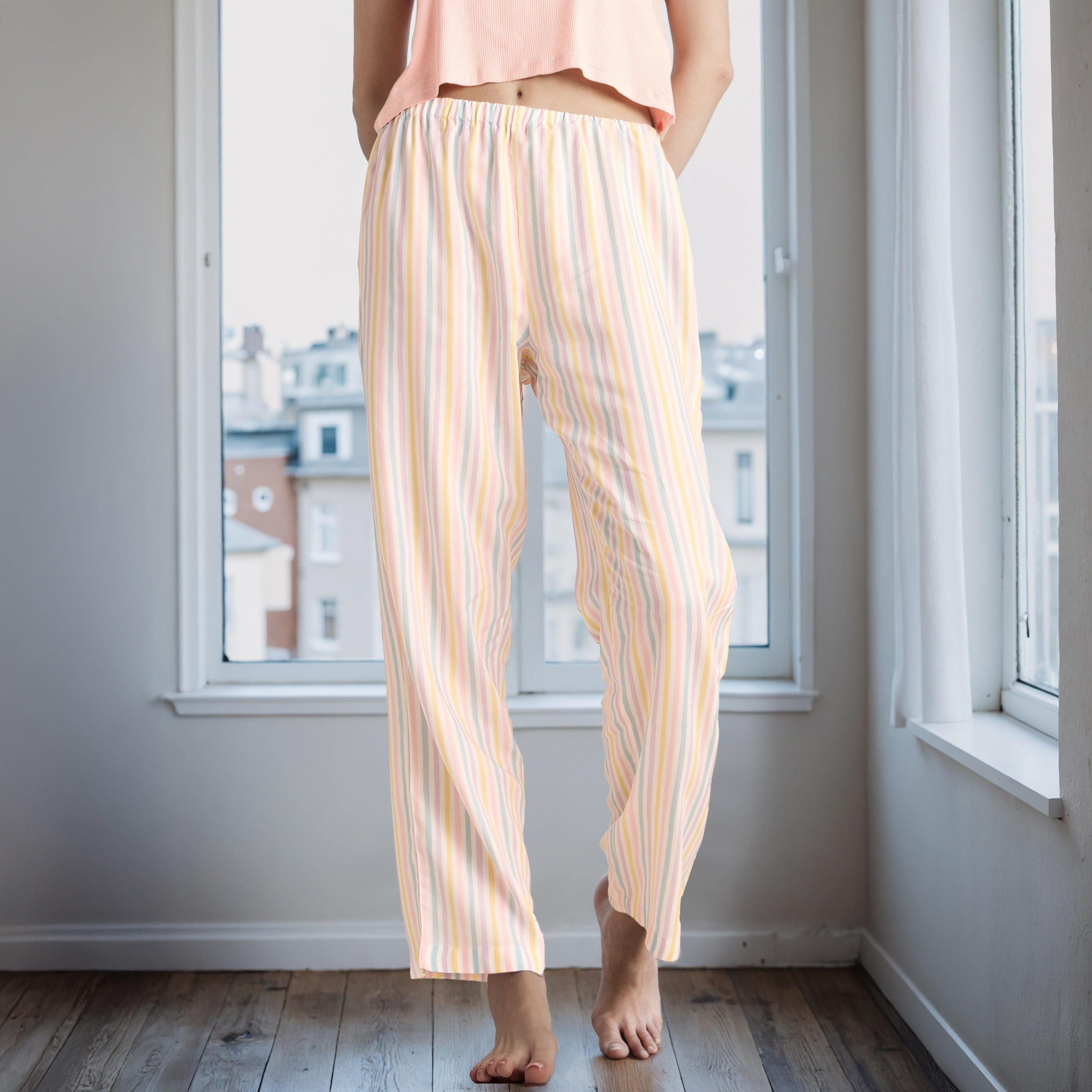 بنطلون بيجاما مقلم بحزام خصر مطاطي-women-clothing-nightwear-pyjamas-bottoms-image-1