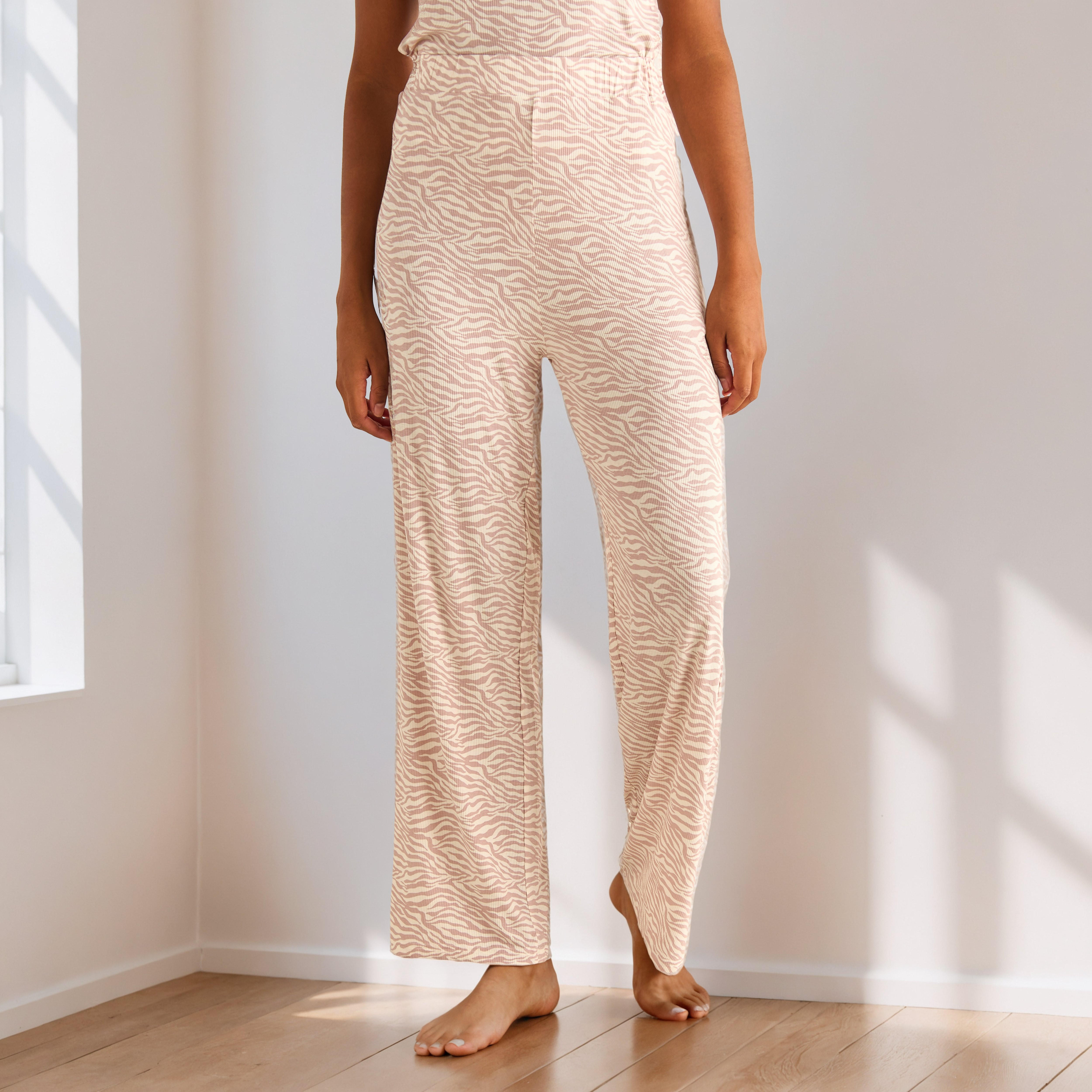 طقم بيجاما بطبعات حيوانات-women-clothing-nightwear-pyjamas-longsets-image-4