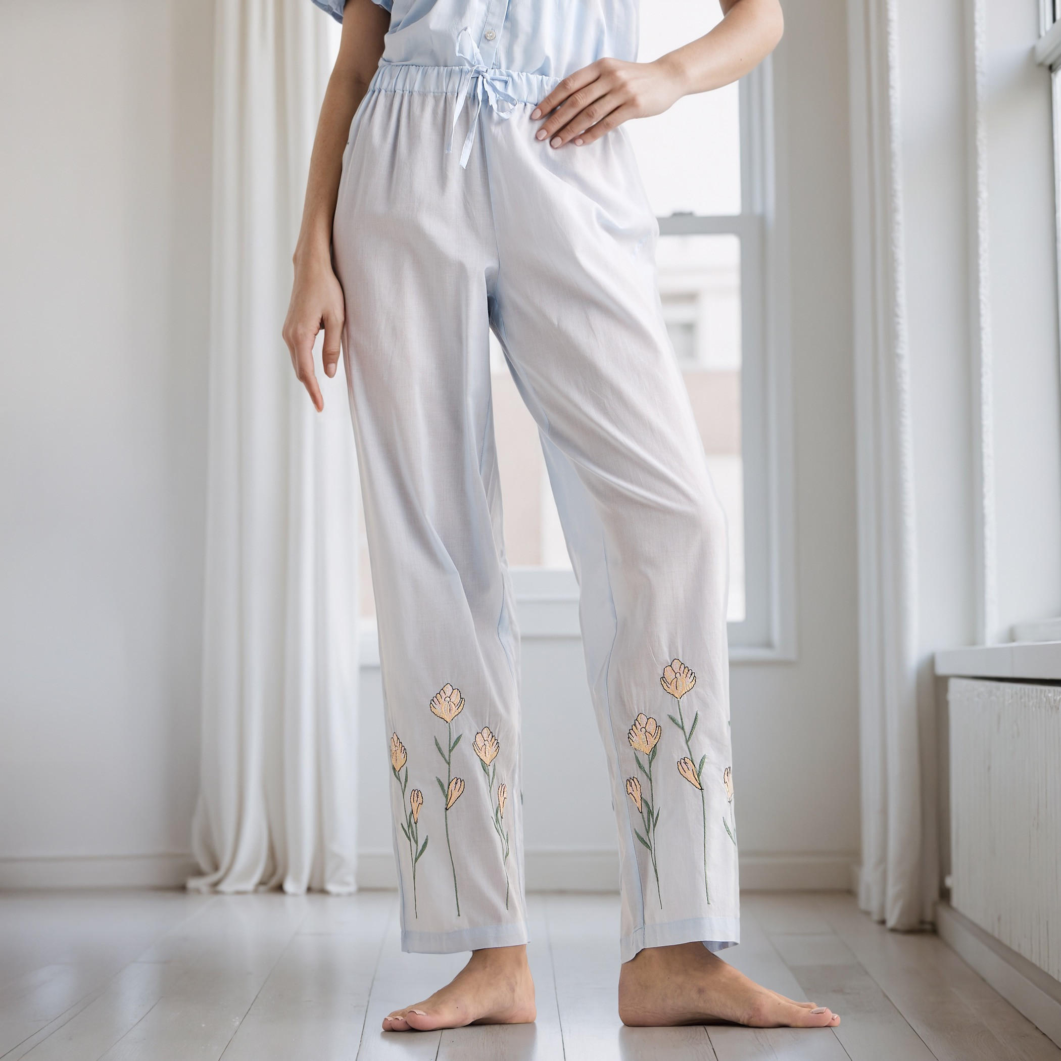 طقم بيجاما مطرز-women-clothing-nightwear-pyjamas-longsets-image-16