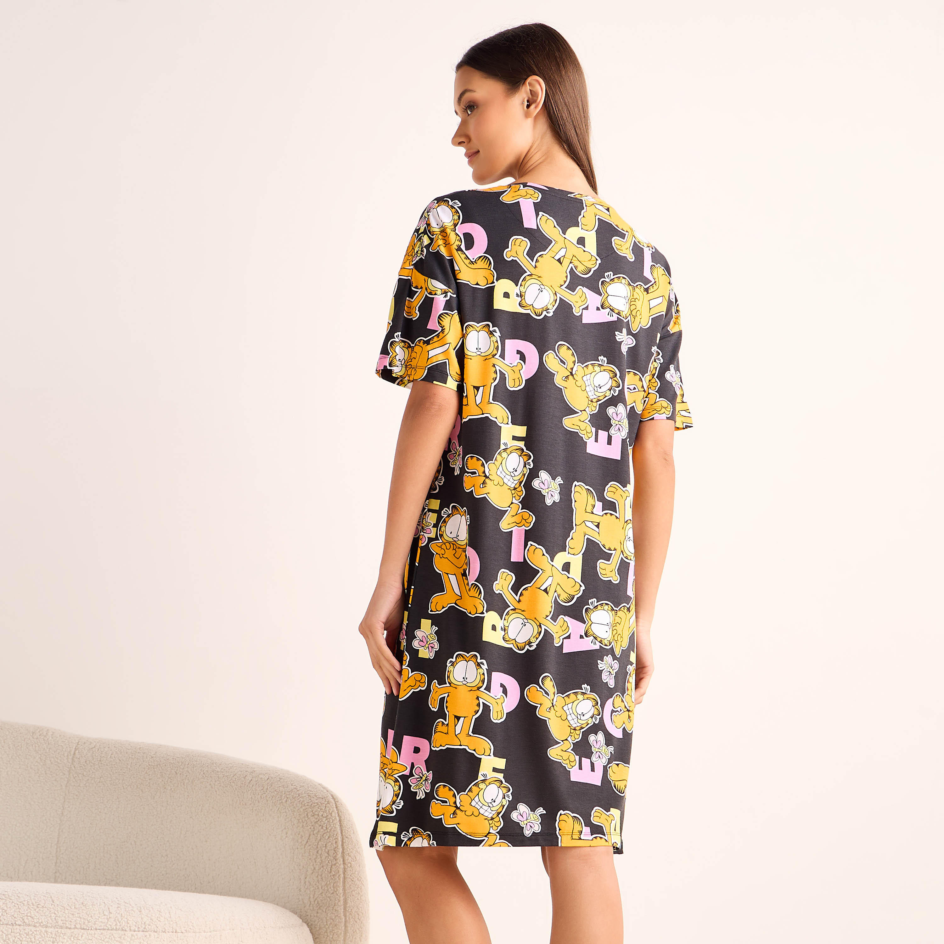 قميص نوم بطبعات غارفيلد-women-clothing-nightwear-nighties-image-3