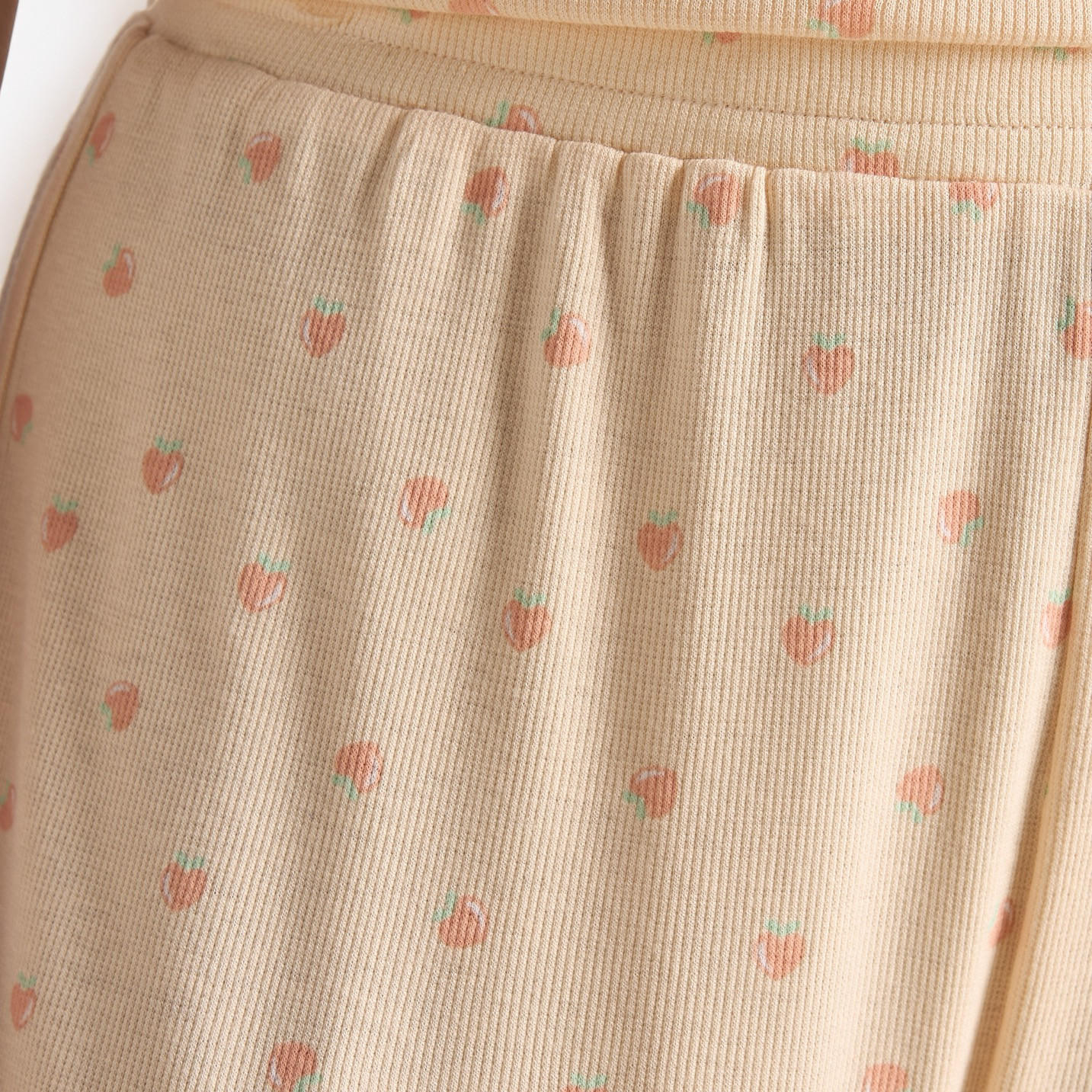 شورت بطبعات فراولة-women-clothing-nightwear-pyjamas-bottoms-image-4