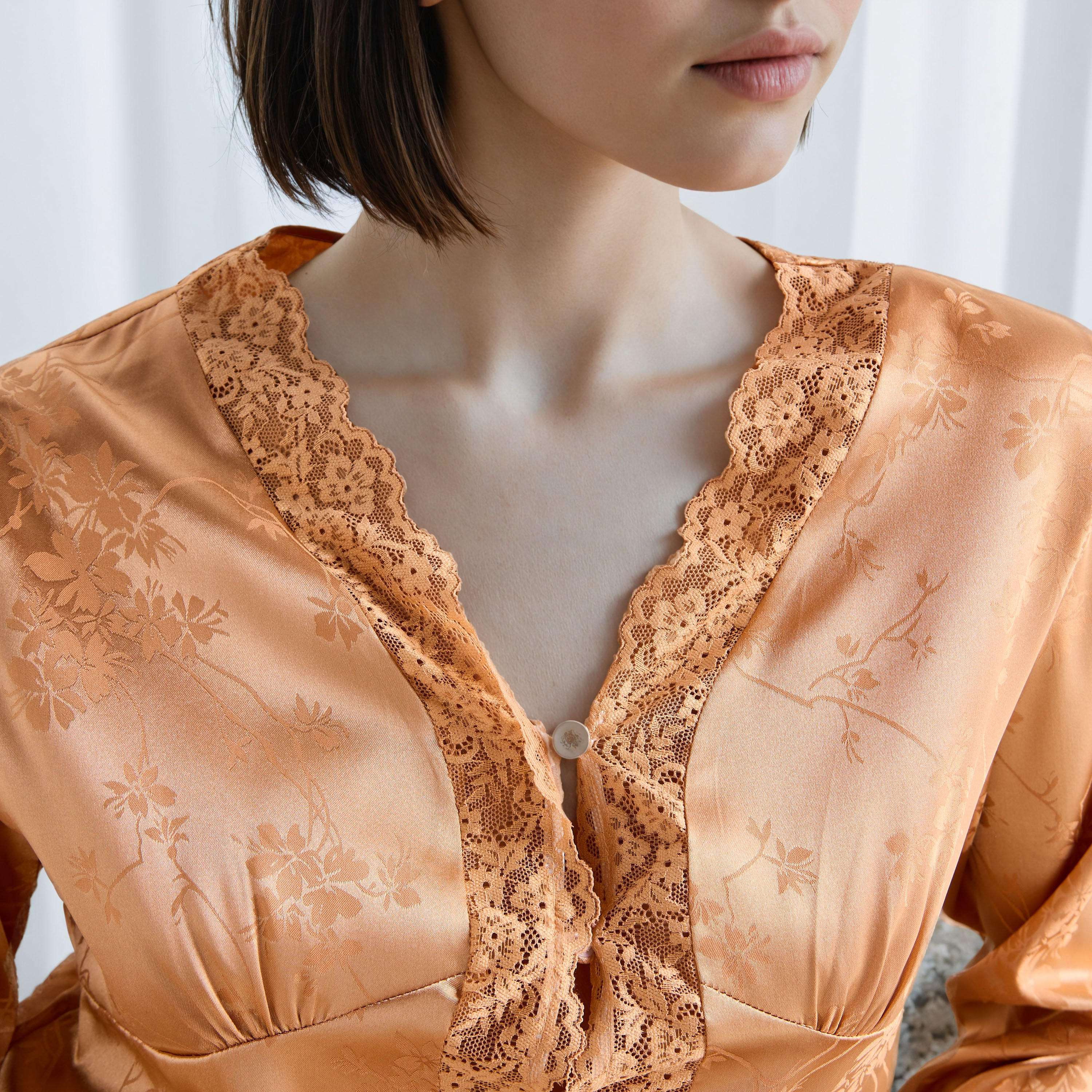 طقم بيجاما فيسكوز جاكار بحواف دانتيل-women-clothing-nightwear-pyjamas-longsets-image-5