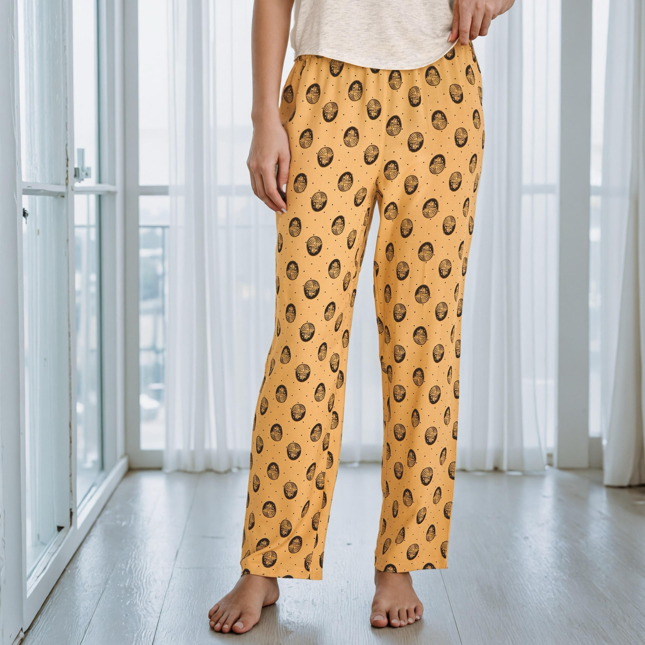 طقم بيجاما بطبعات زهور-women-clothing-nightwear-pyjamas-longsets-image-3