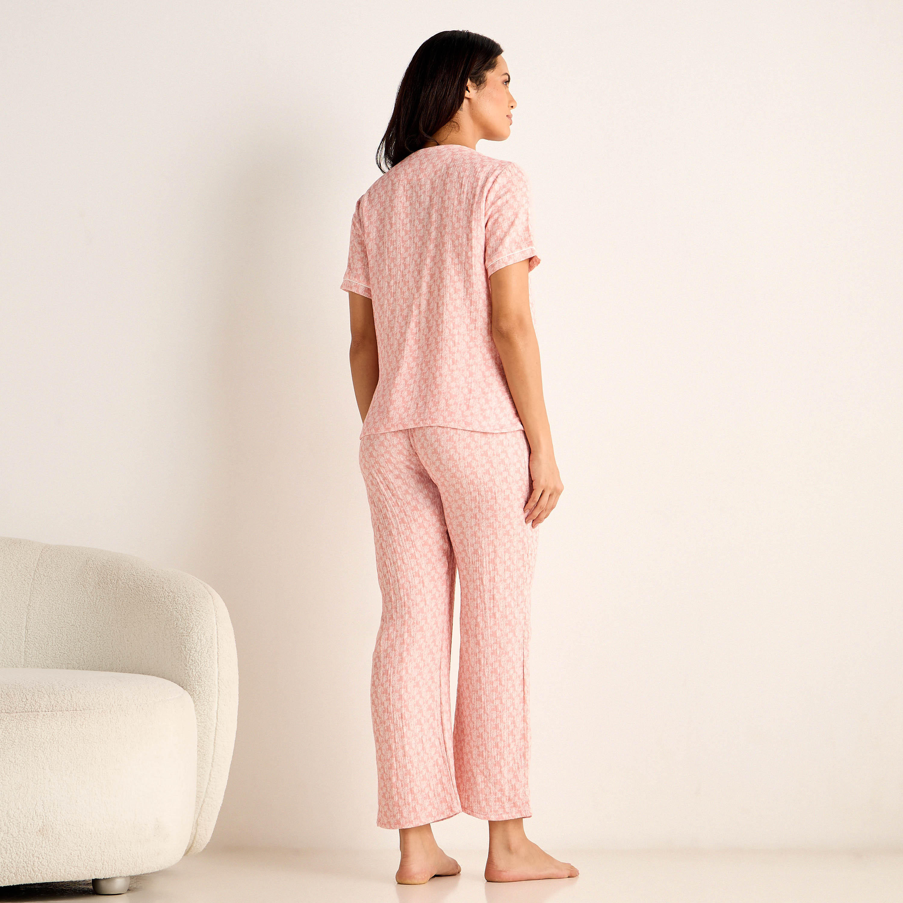 طقم بيجاما للحوامل بطبعات زهرية-women-clothing-maternity-nightwear-image-4