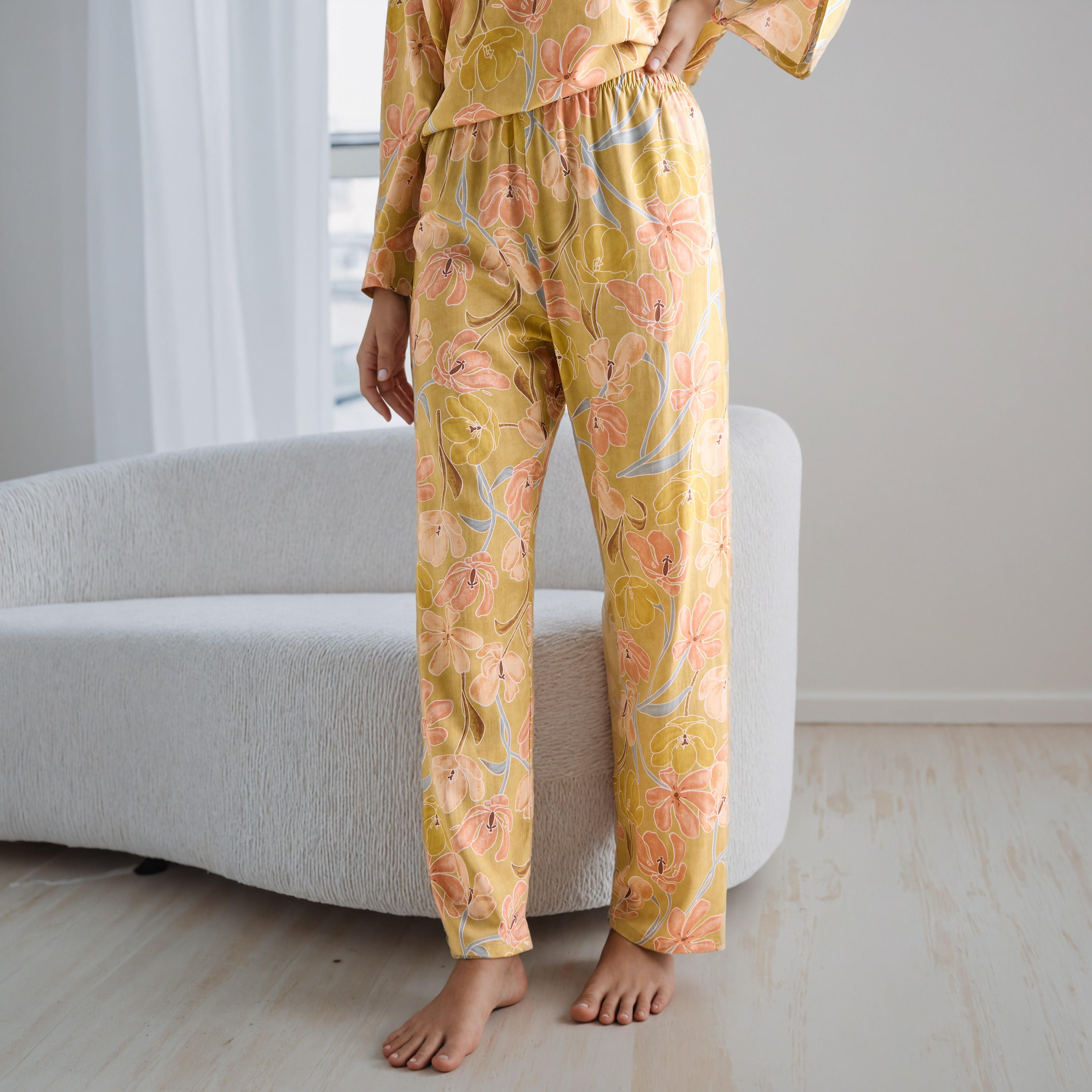 طقم بيجاما بطبعات-women-clothing-nightwear-pyjamas-longsets-image-3