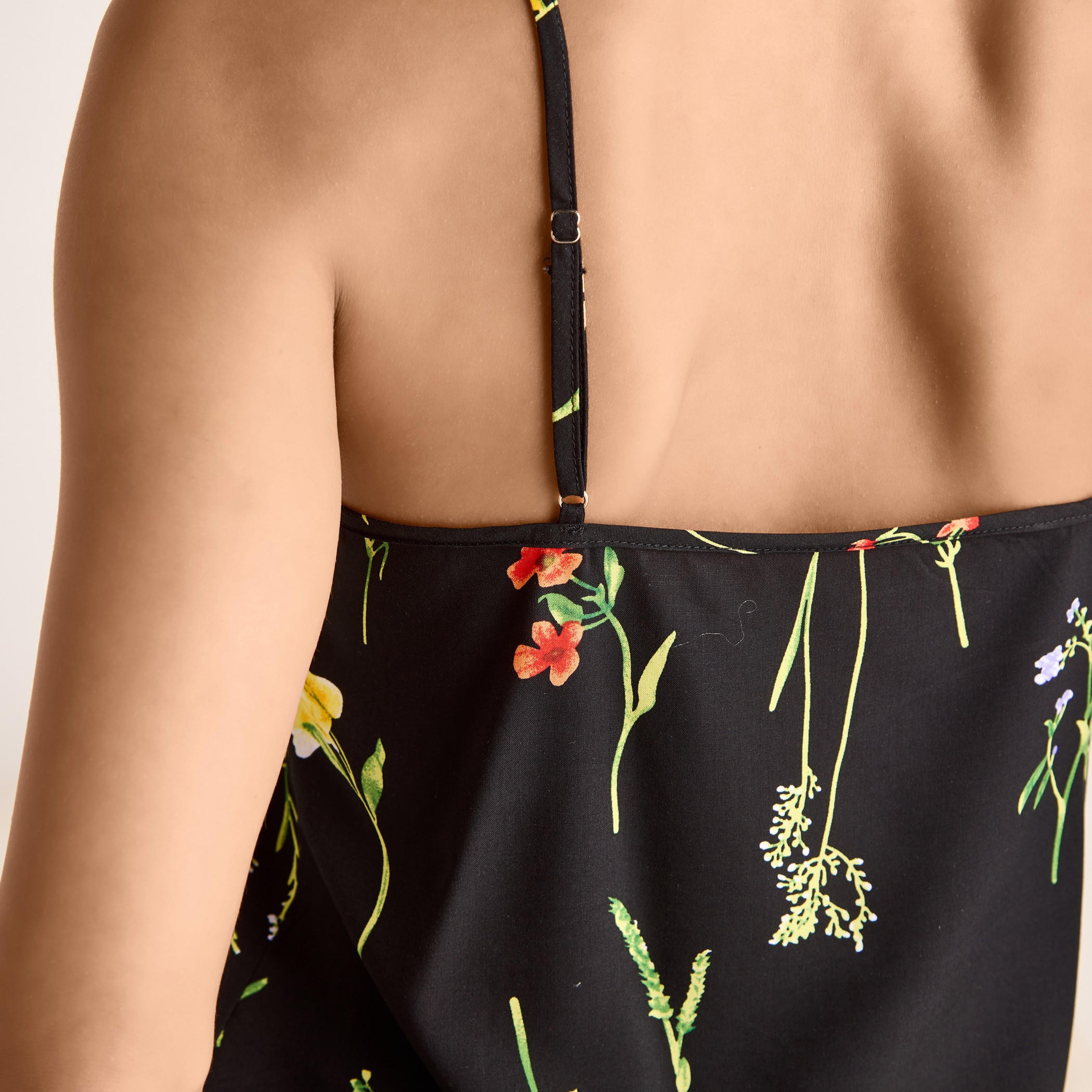 All-Over Floral Print Robe and Pyjama Set-women-clothing-nightwear-pyjamas-longsets-image-6