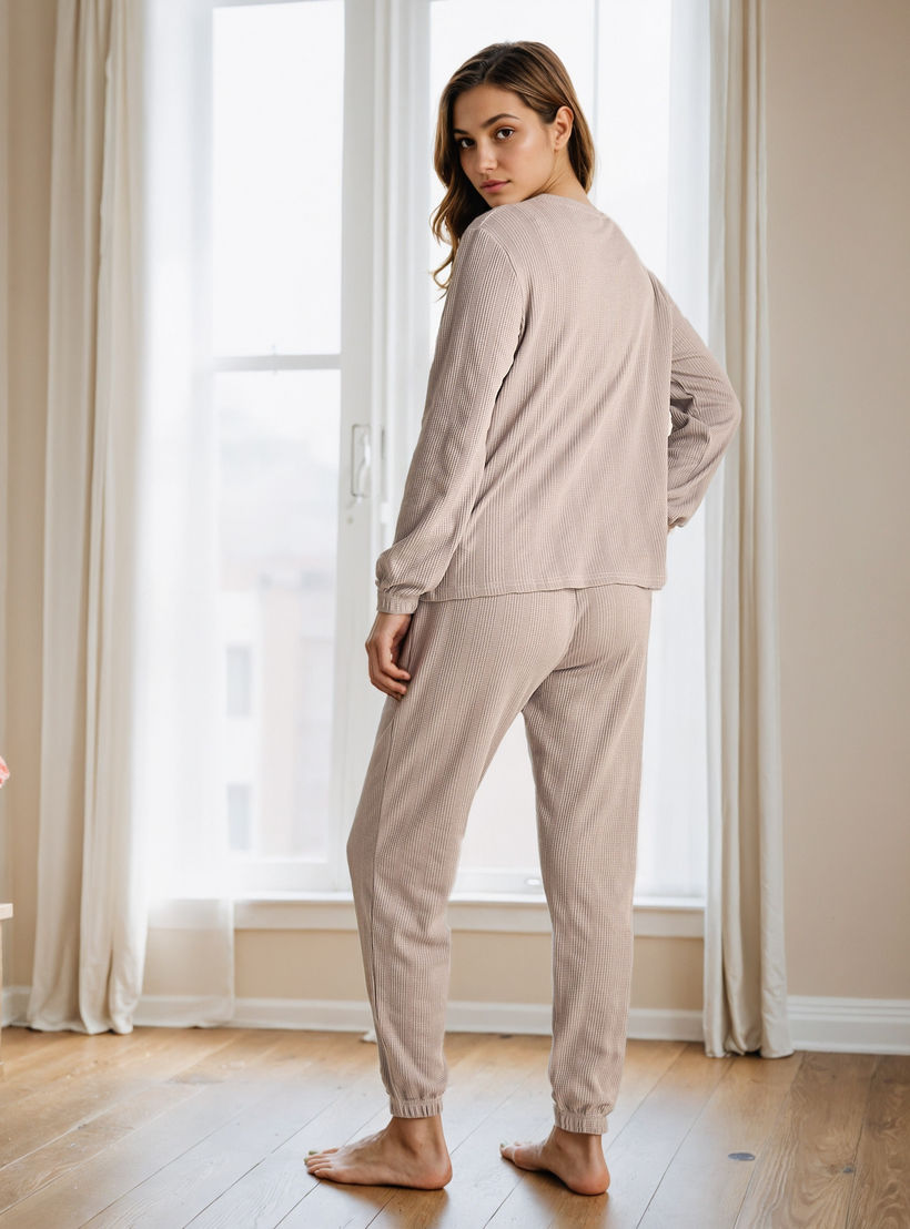 طقم بيجاما بنمط وافل بارز الملمس-women-clothing-nightwear-pyjamas-longsets-image-4