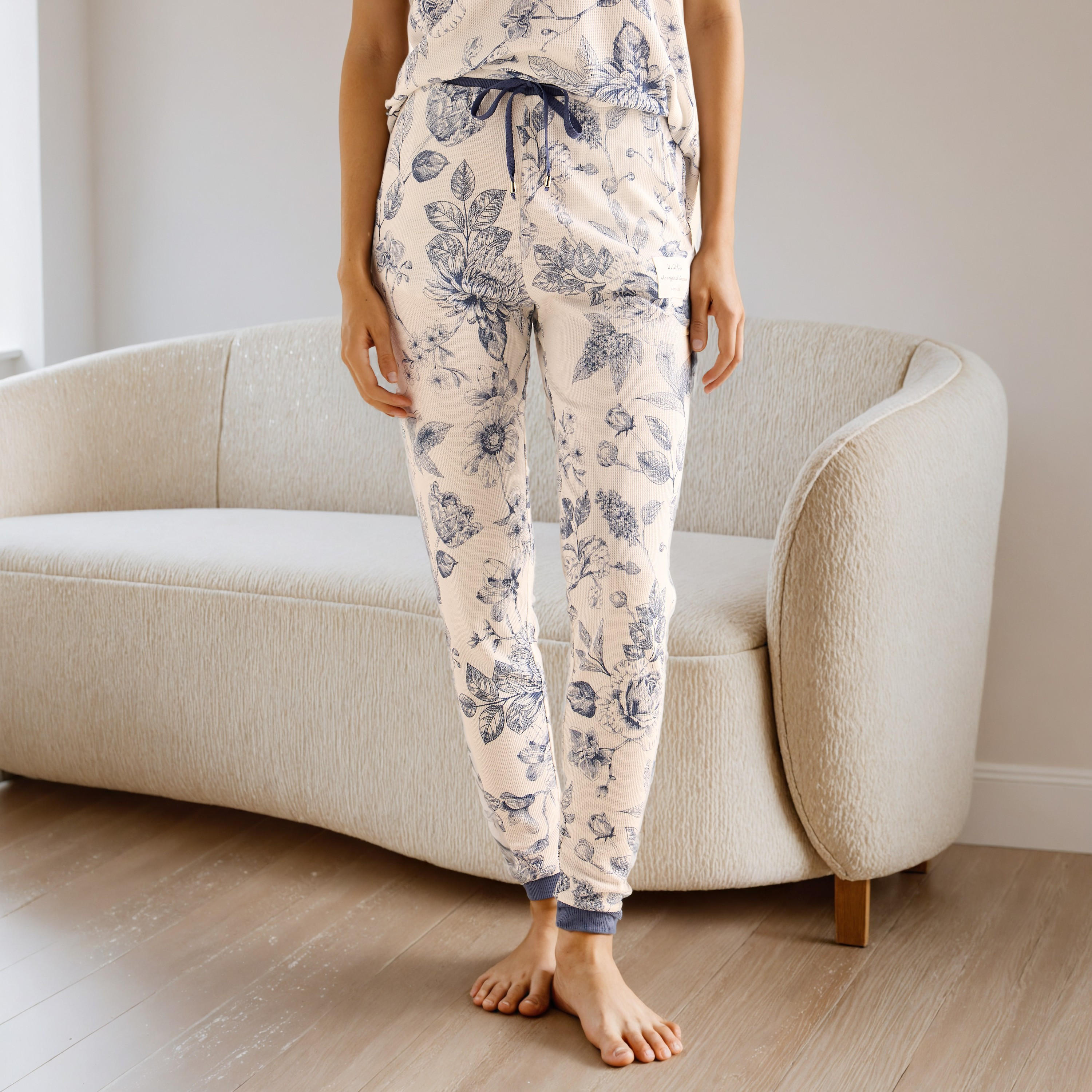 Floral Print Waffle Pyjama Set-women-clothing-nightwear-pyjamas-longsets-image-4