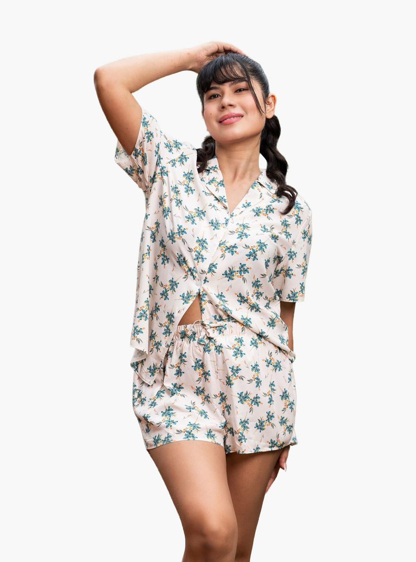 طقم بيجاما شورت وقميص من آدارايا-women-clothing-nightwear-pyjamas-shortsets-image-1
