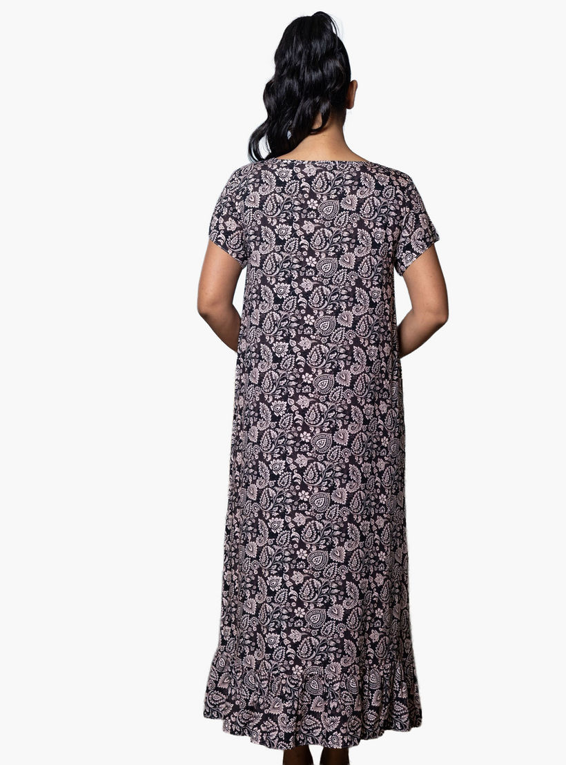 فستان نوم بأكمام قصيرة وطبعات من آدارايا-women-clothing-nightwear-nighties-image-12