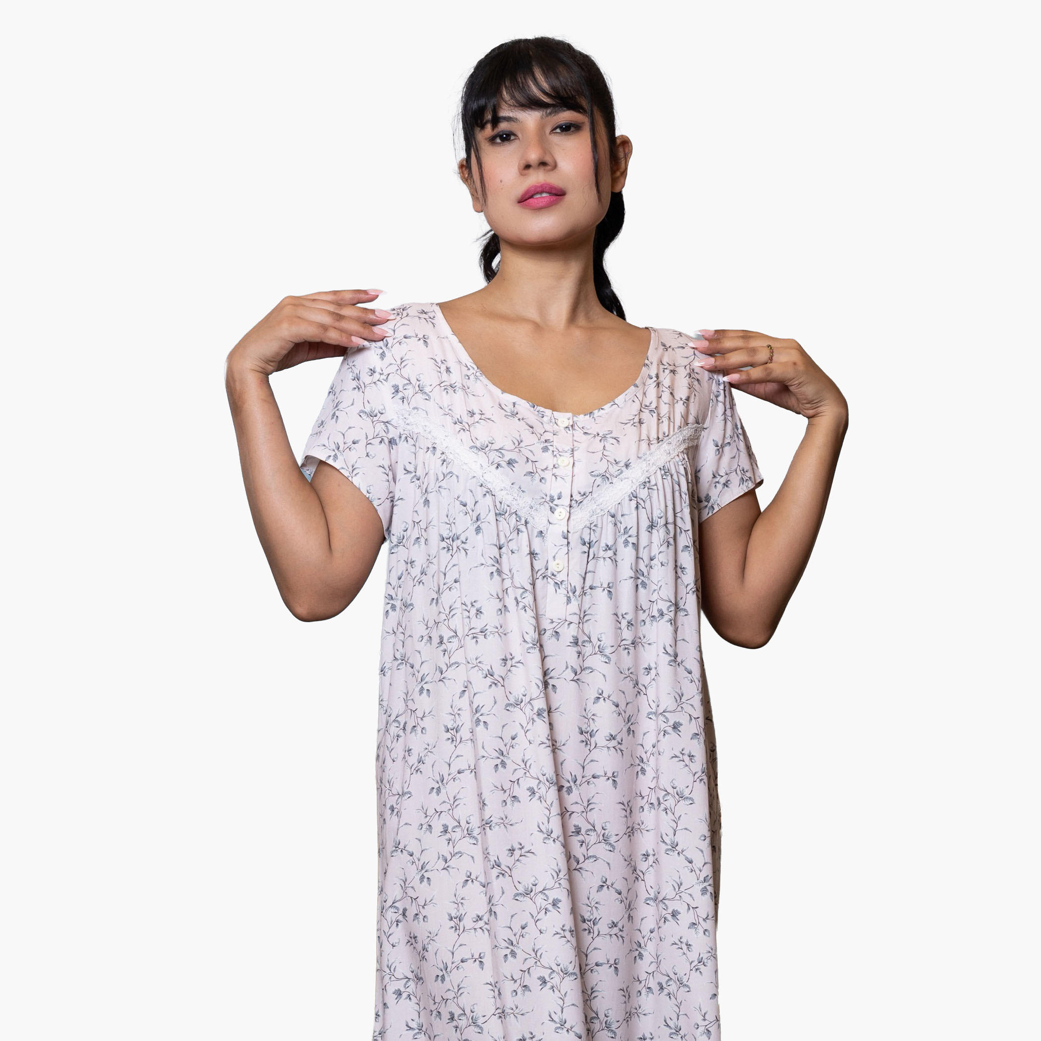 فستان نوم بأكمام قصيرة وطبعات من آدارايا-women-clothing-nightwear-nighties-image-1