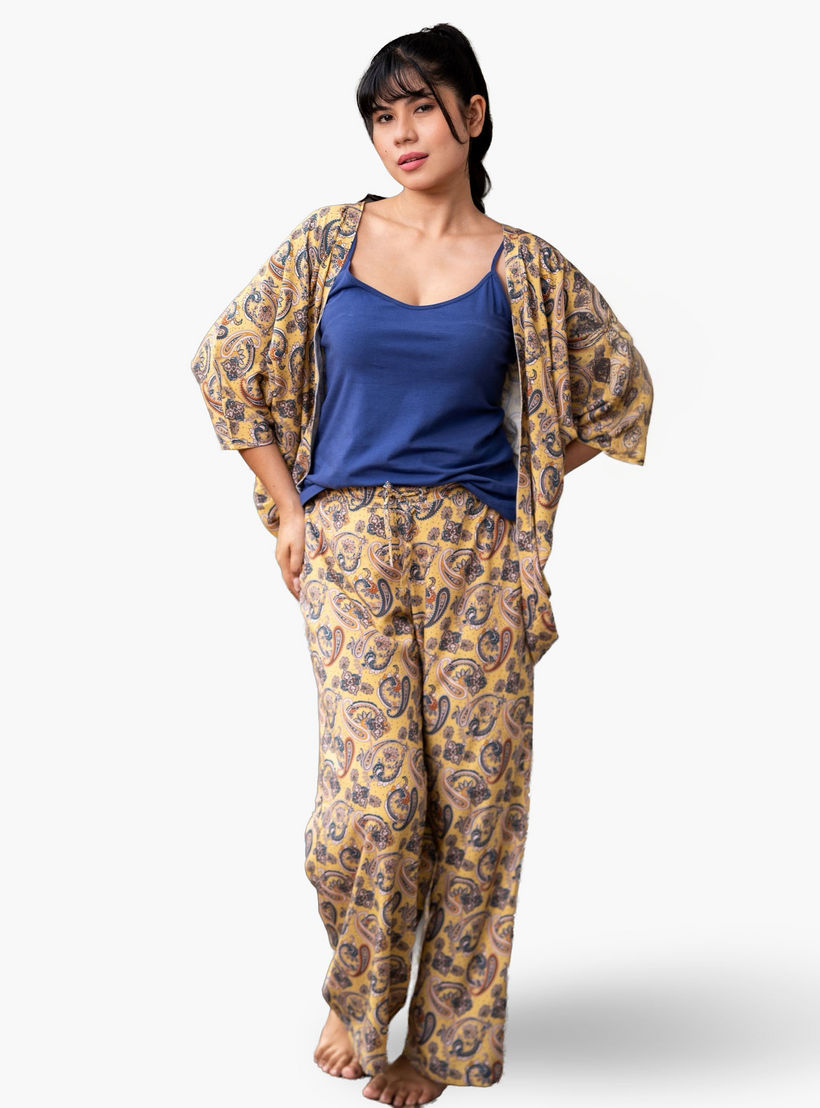 طقم بيجاما كيمونو مع بلوزة كامي وبنطلون من آدارايا-women-clothing-nightwear-pyjamas-longsets-image-1