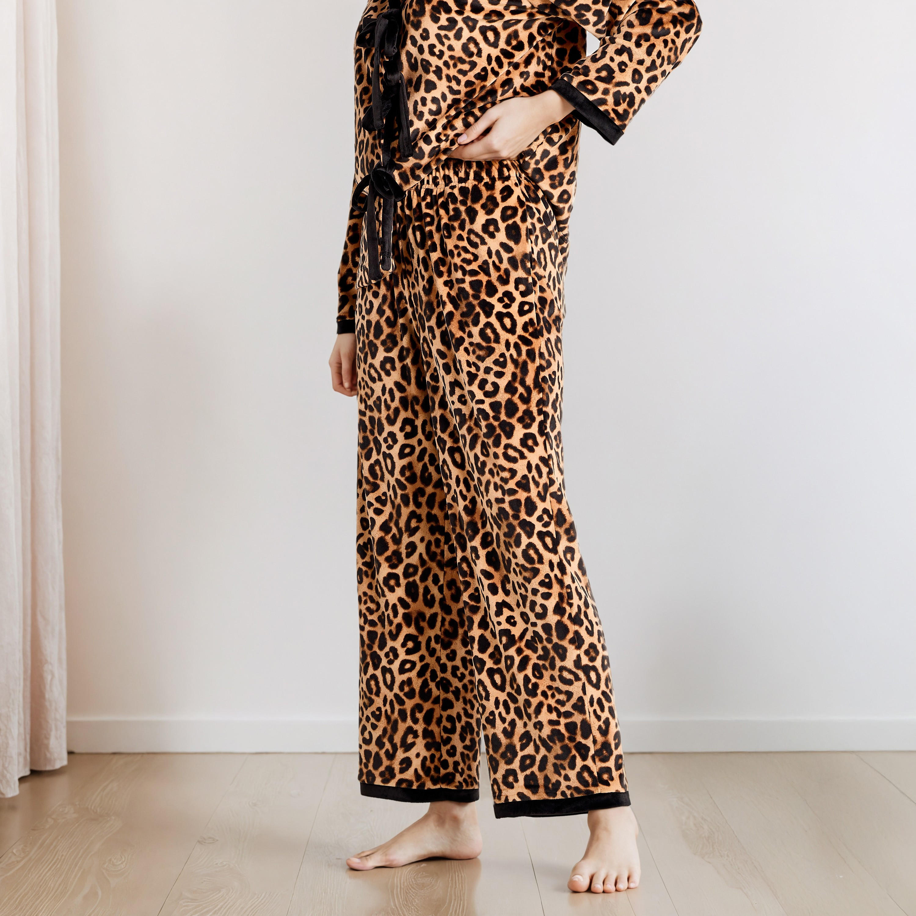 طقم بيجاما بطبعات حيوانات-women-clothing-nightwear-pyjamas-longsets-image-5