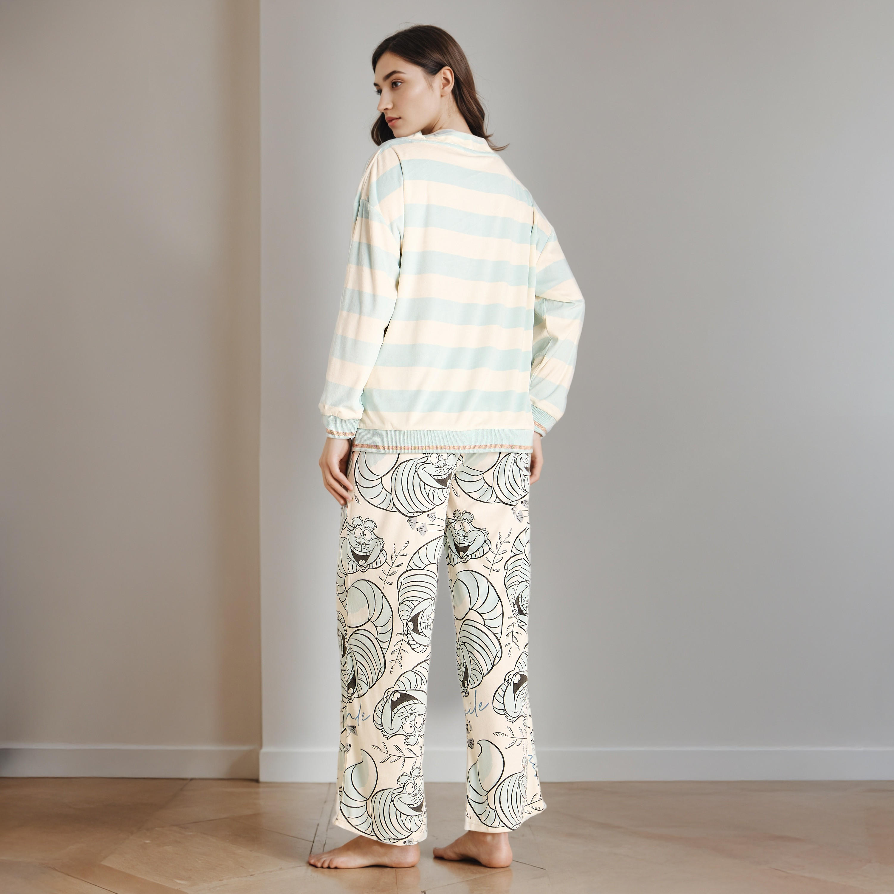 Printed Pyjama Set-women-clothing-nightwear-pyjamas-longsets-image-4