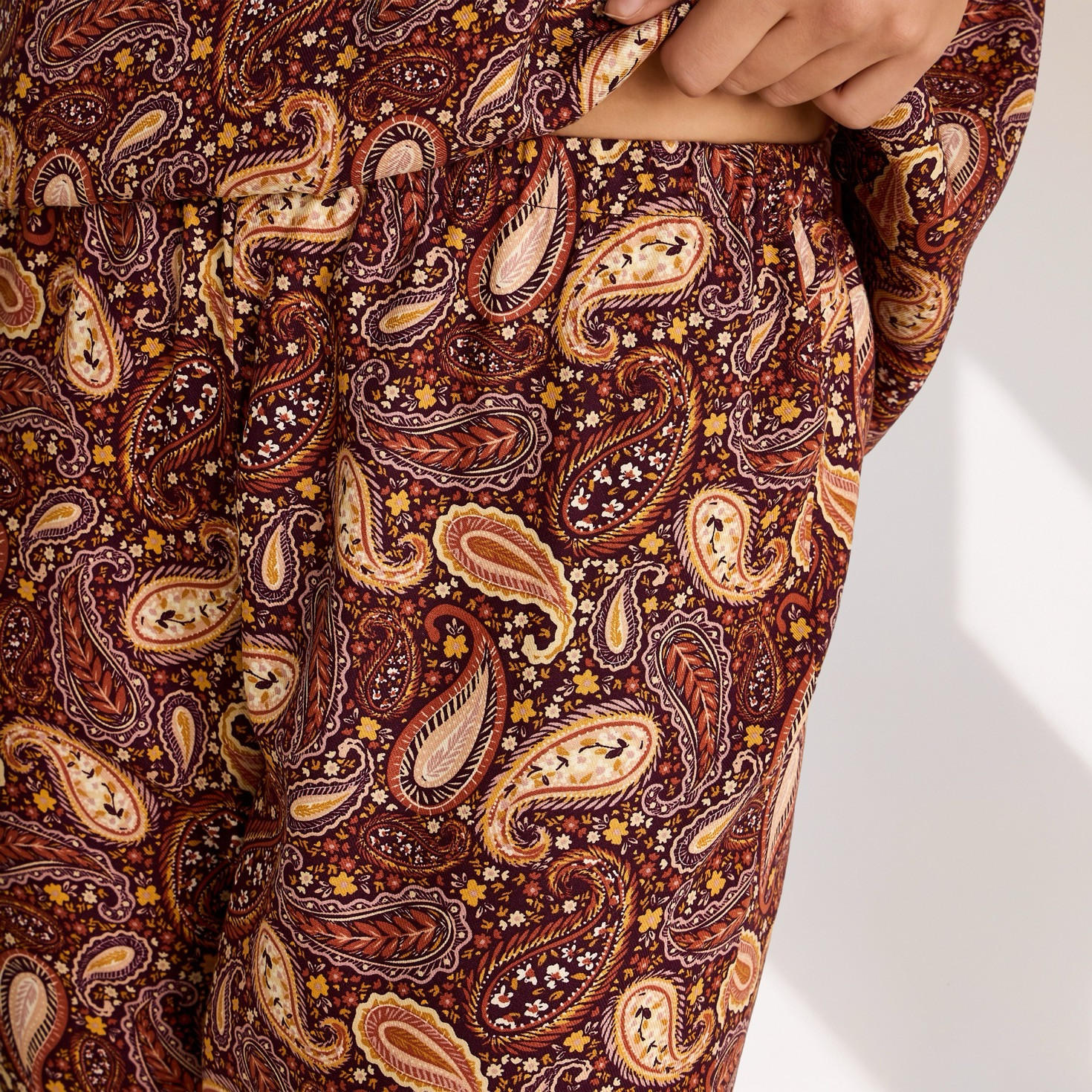 Paisley Print Top with Pyjama and Eye Mask Set-women-clothing-nightwear-pyjamas-longsets-image-6