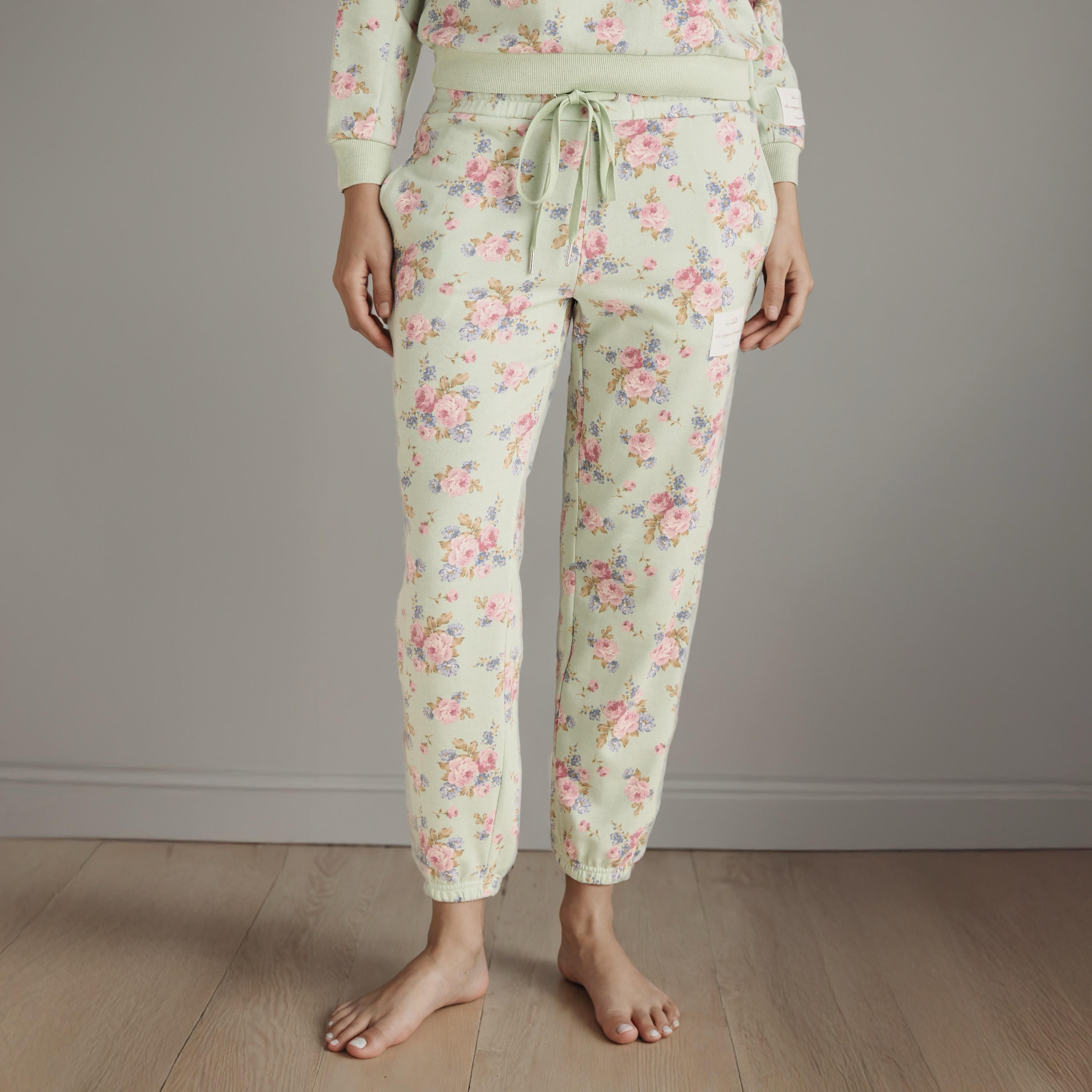 Floral Print Pyjama Set-women-clothing-nightwear-pyjamas-longsets-image-4