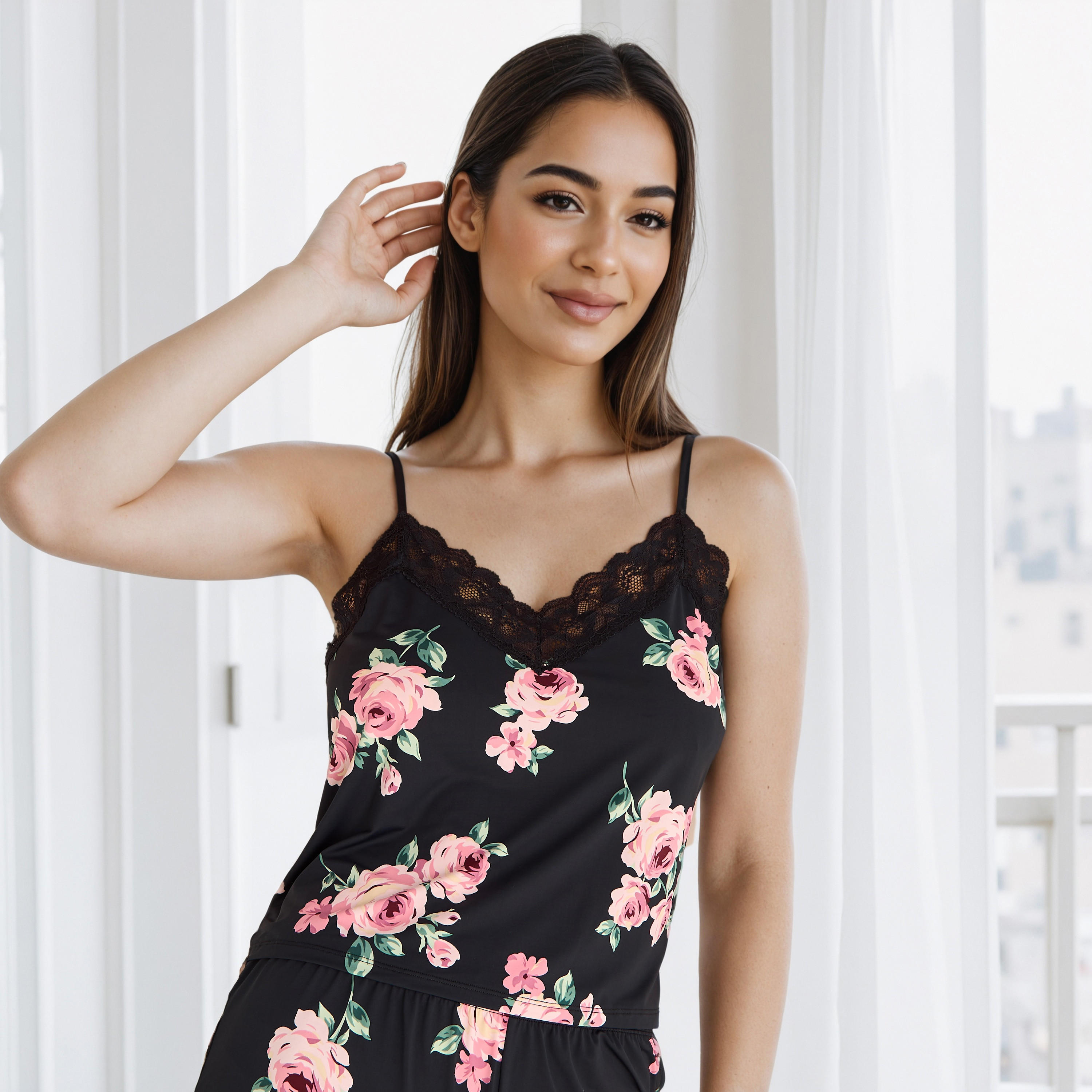 طقم شورتا بطبعات زهرية وحافة دانتيل-women-clothing-nightwear-pyjamas-shortsets-image-2