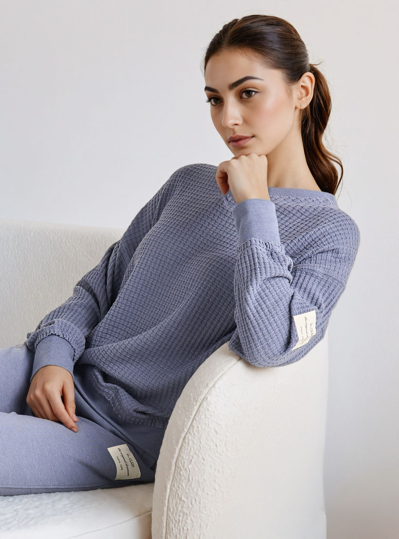 طقم بيجاما سويت شيرت وبنطلون بارز الملمس-women-clothing-nightwear-pyjamas-longsets-image-2