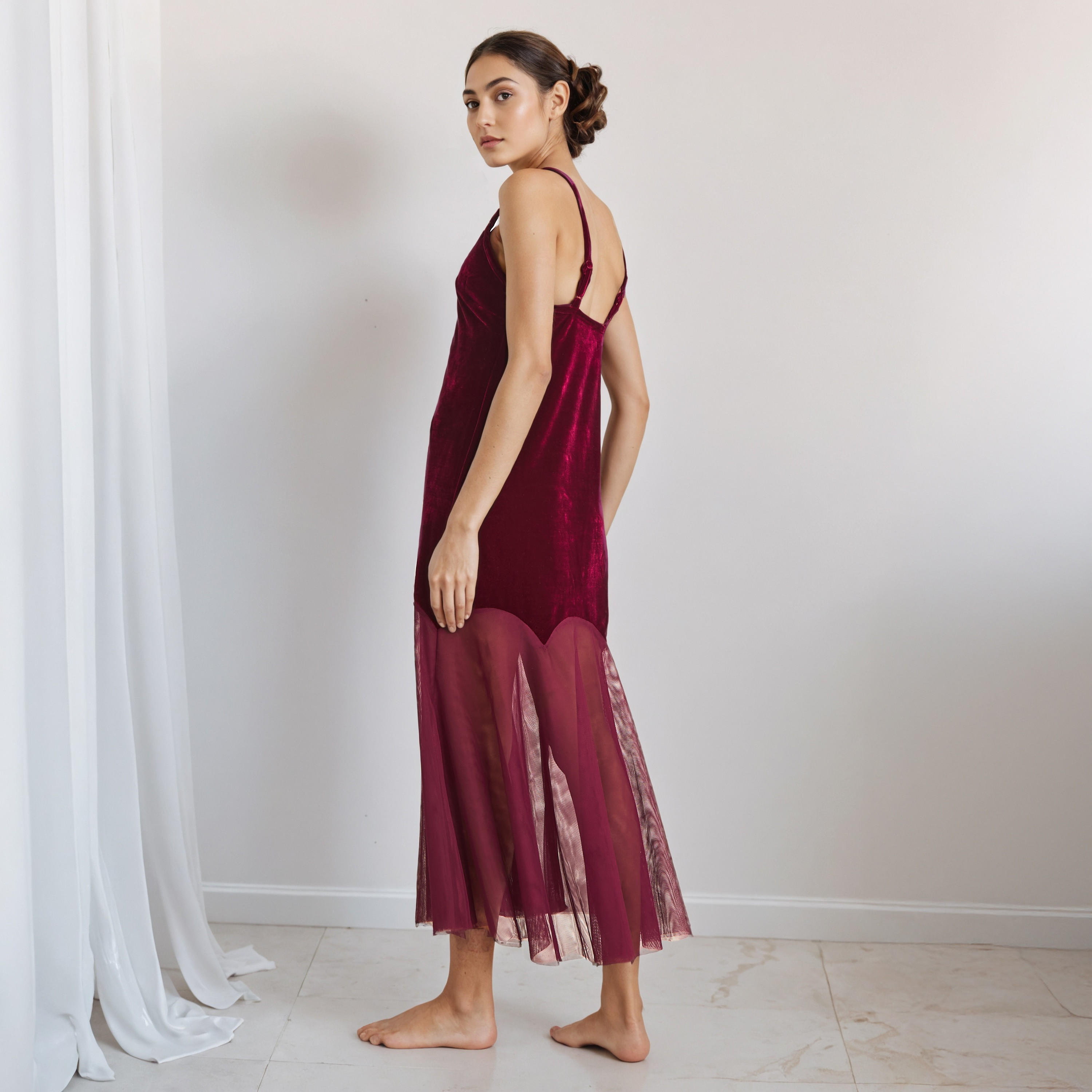 فستان نوم من مزيج البوليستر برقبة V-women-clothing-nightwear-nighties-image-2