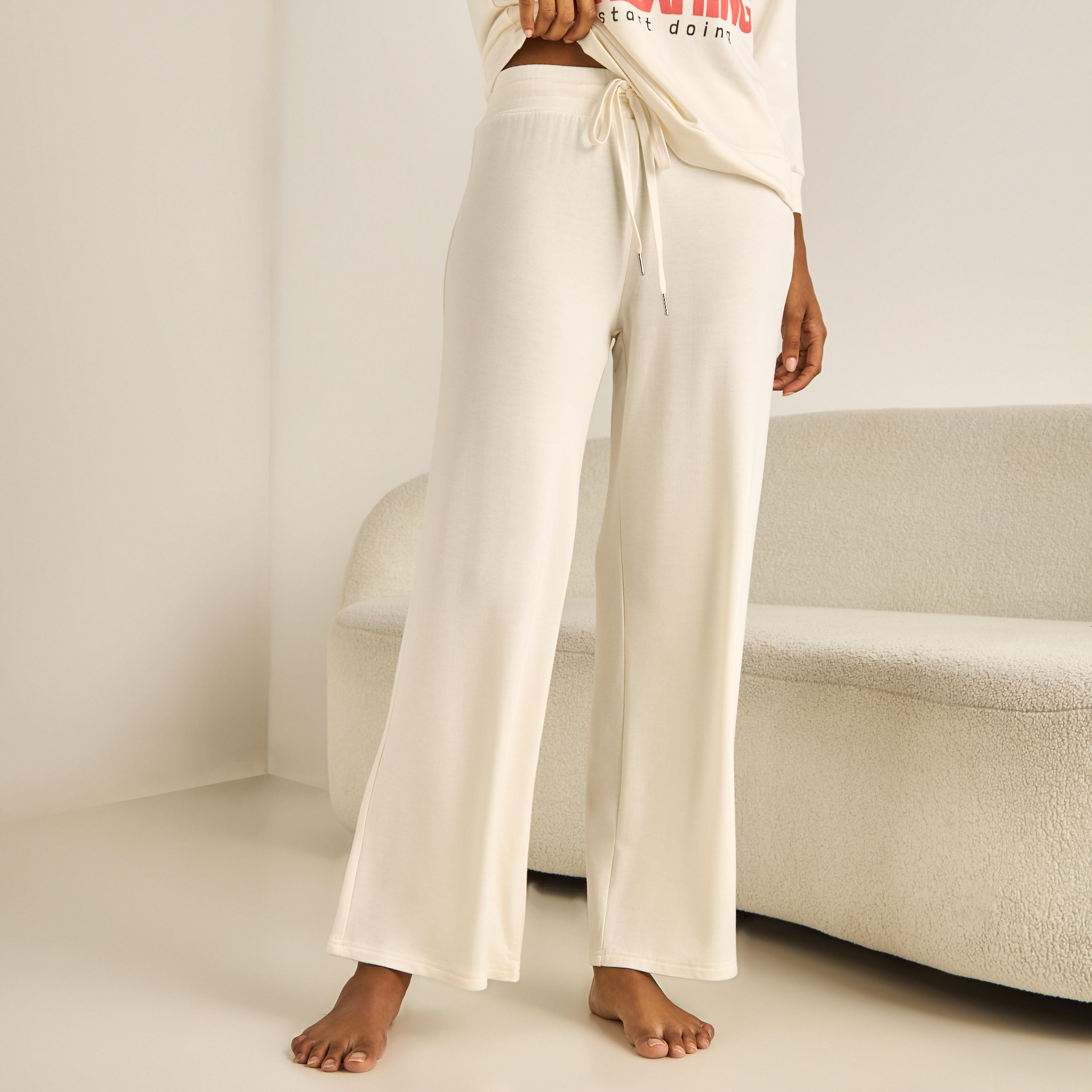 طقم بنطلون بيجاما وتيشيرت-women-clothing-nightwear-pyjamas-longsets-image-3