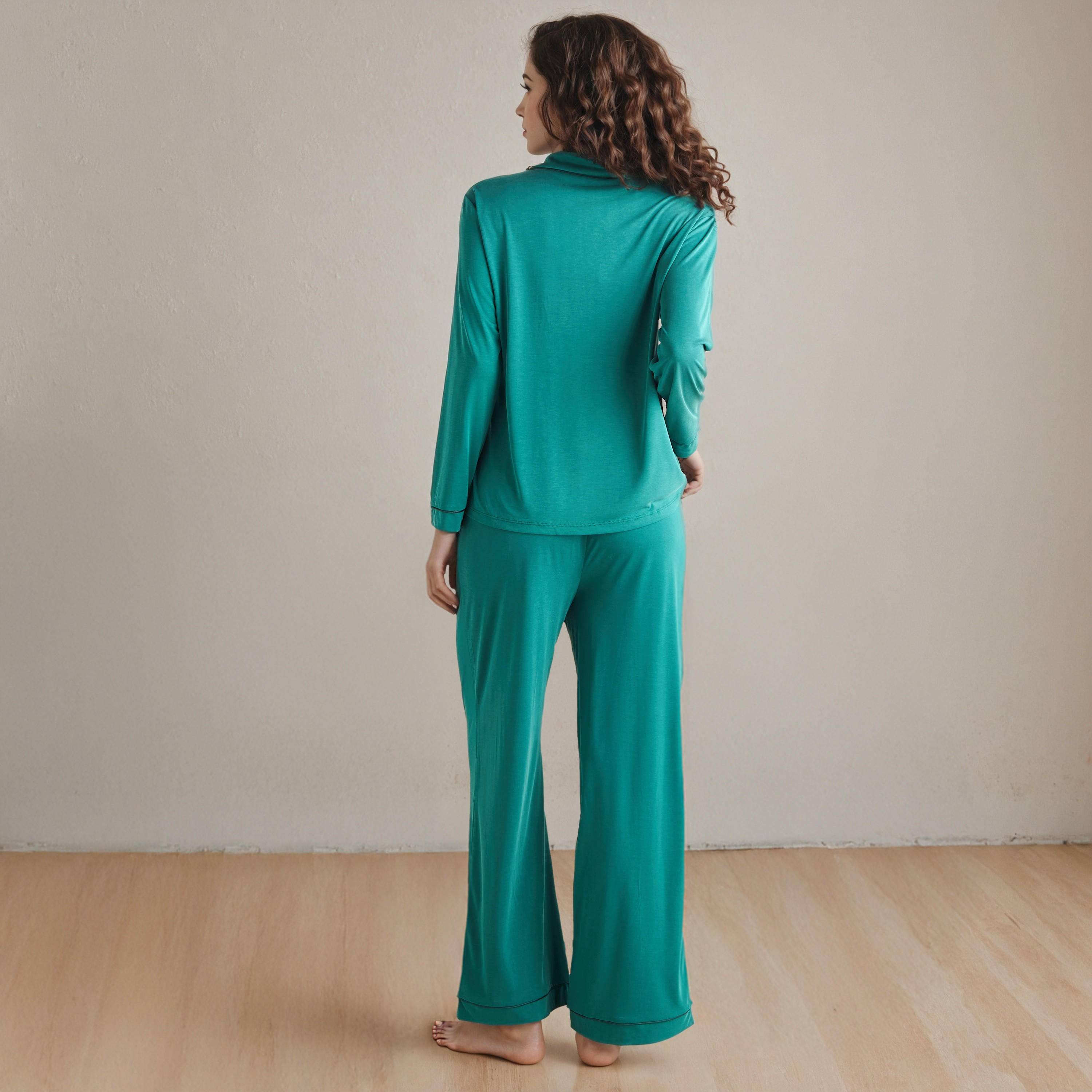 طقم بيجاما مطرز-women-clothing-nightwear-pyjamas-longsets-image-3