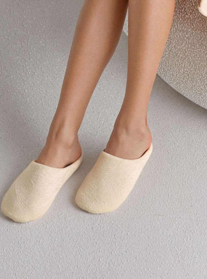 Plush Jacquard Night Robe with Bedroom Slippers-women-clothing-nightwear-robes-image-5