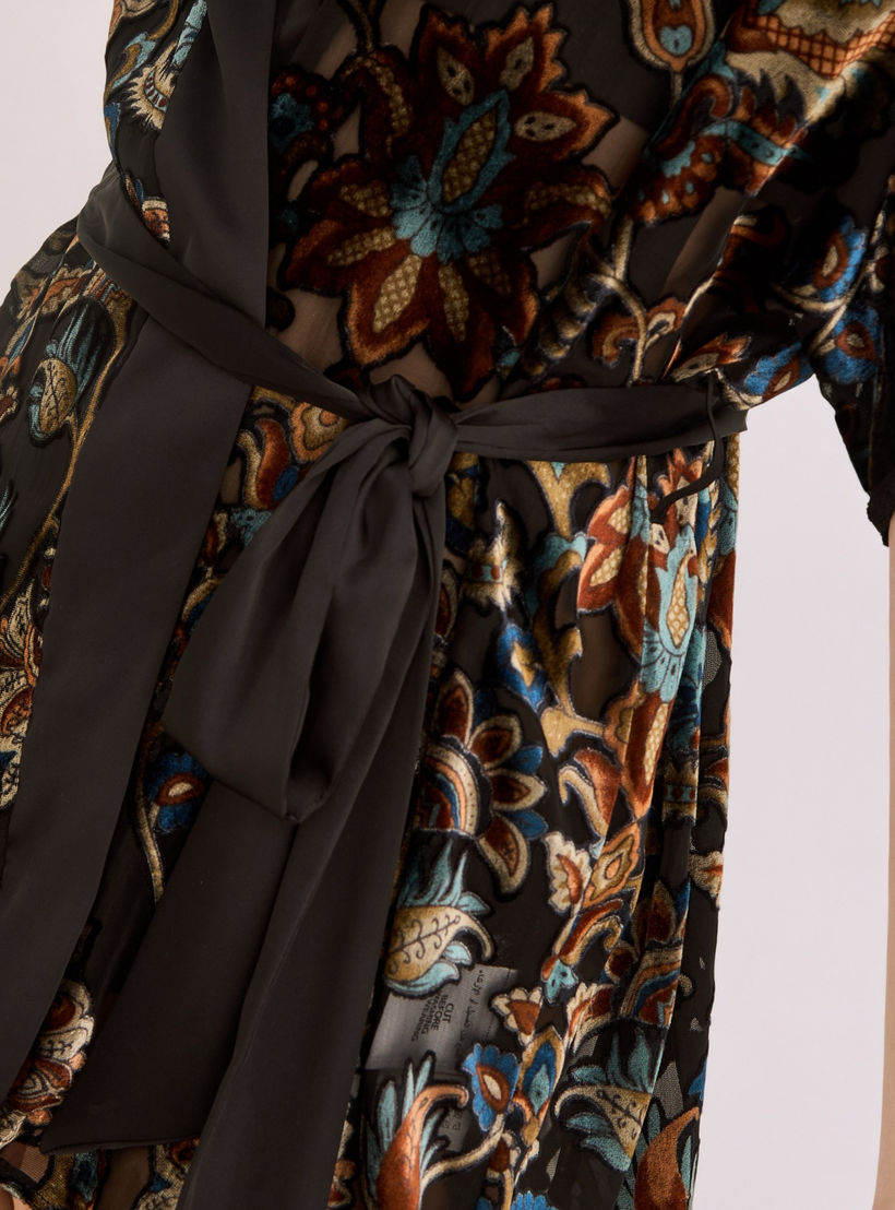 روب متوسط الطول بحزام-women-clothing-nightwear-robes-image-4