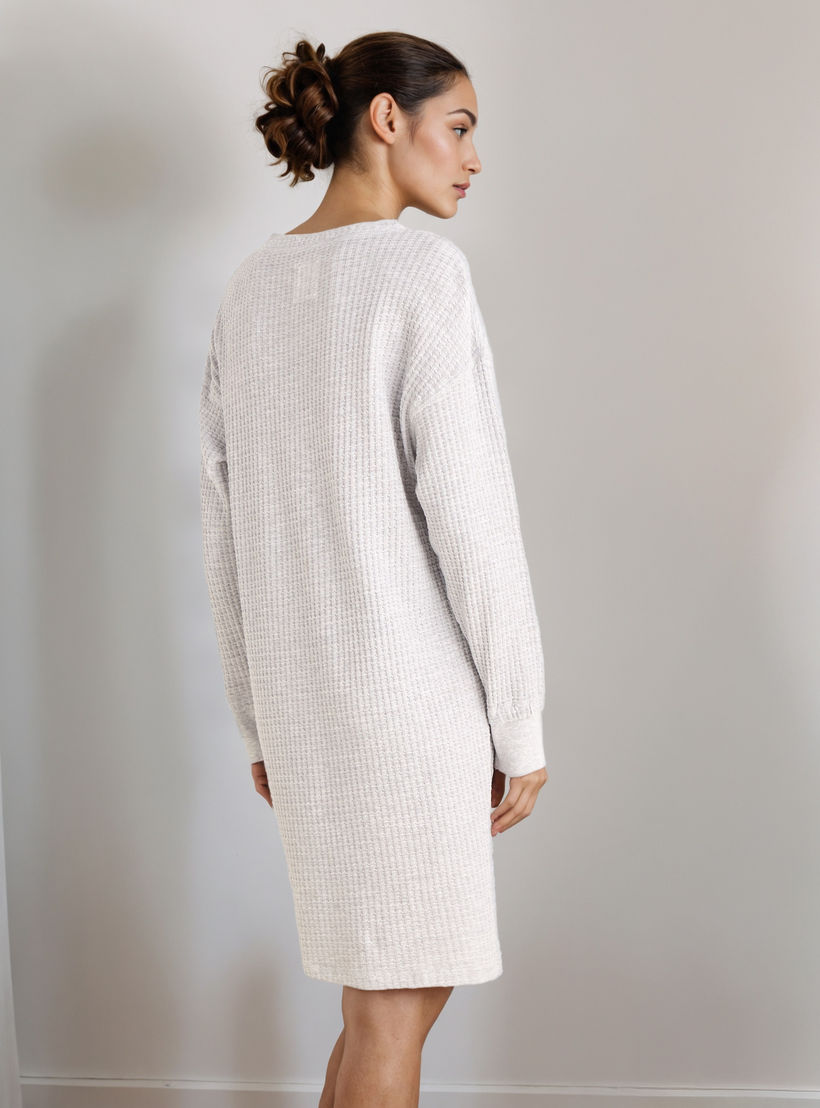 Nighty with V-neck-women-clothing-nightwear-nighties-image-2