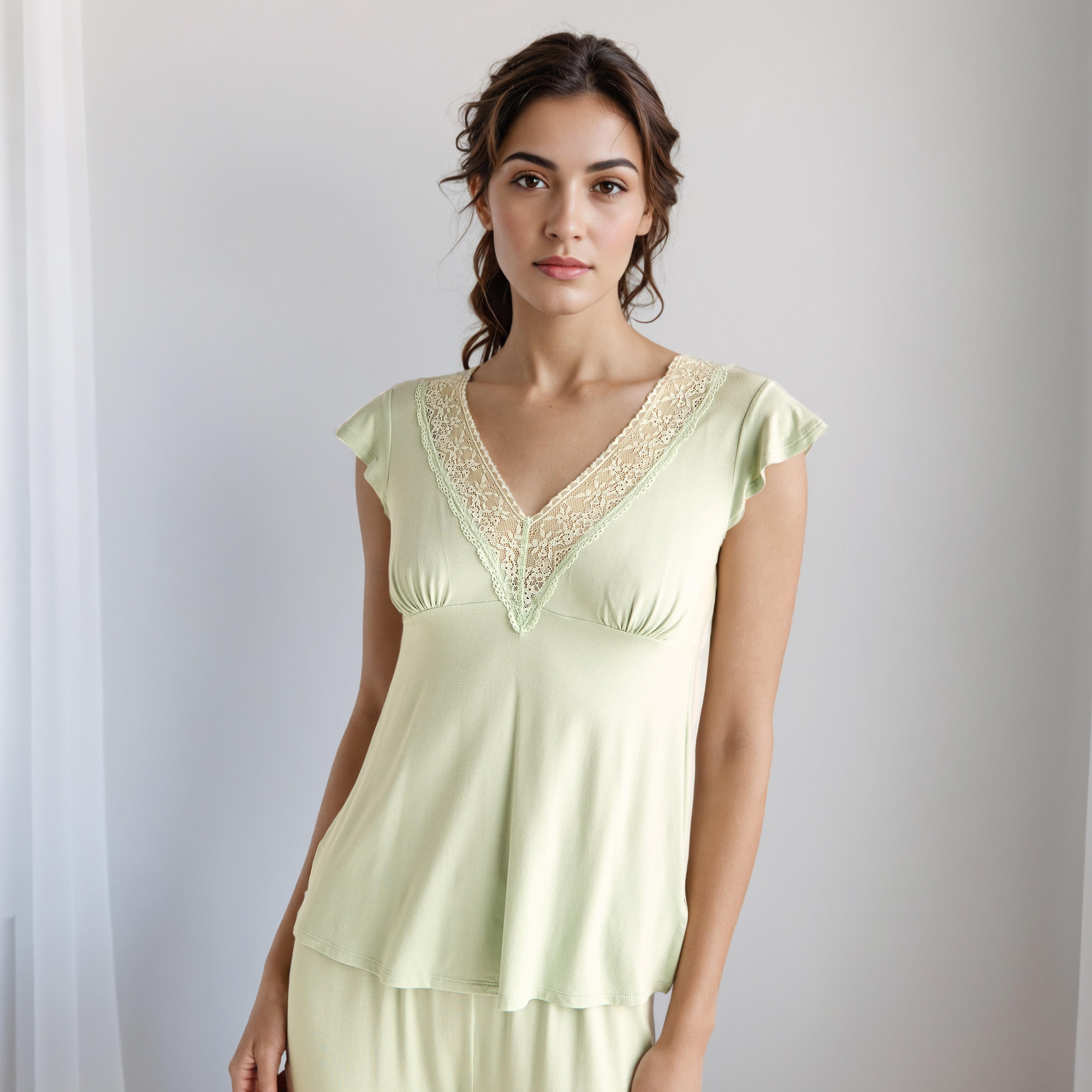 طقم بيجاما بلوزة بقصة دانتيل وبنطلون-women-clothing-nightwear-pyjamas-longsets-image-2