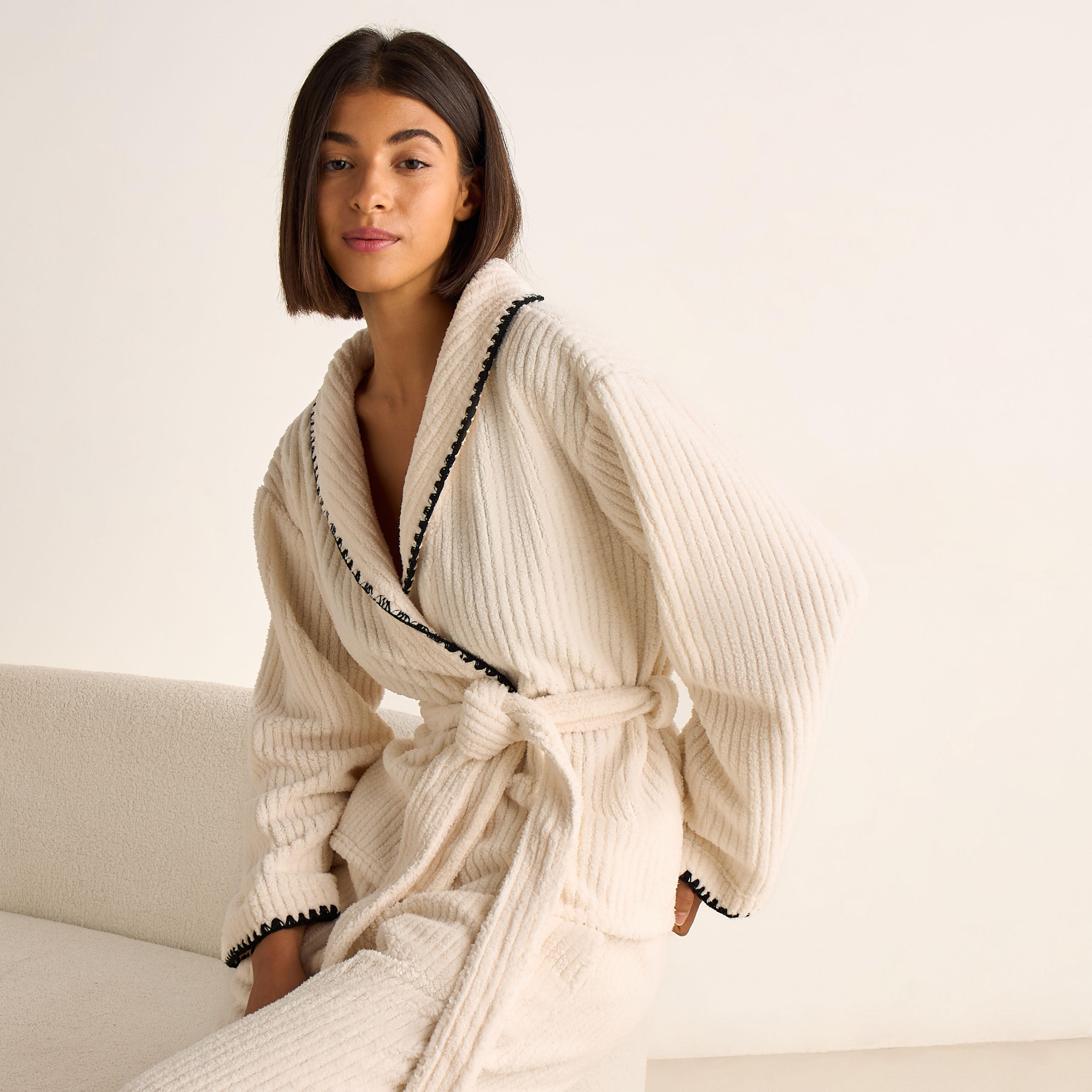 طقم بيجاما روب مع بلوزة وبنطلون-women-clothing-nightwear-pyjamas-longsets-image-5