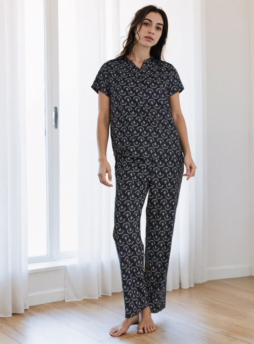 طقم بيجاما بطبعات مع قناع عين-women-clothing-nightwear-pyjamas-longsets-image-6