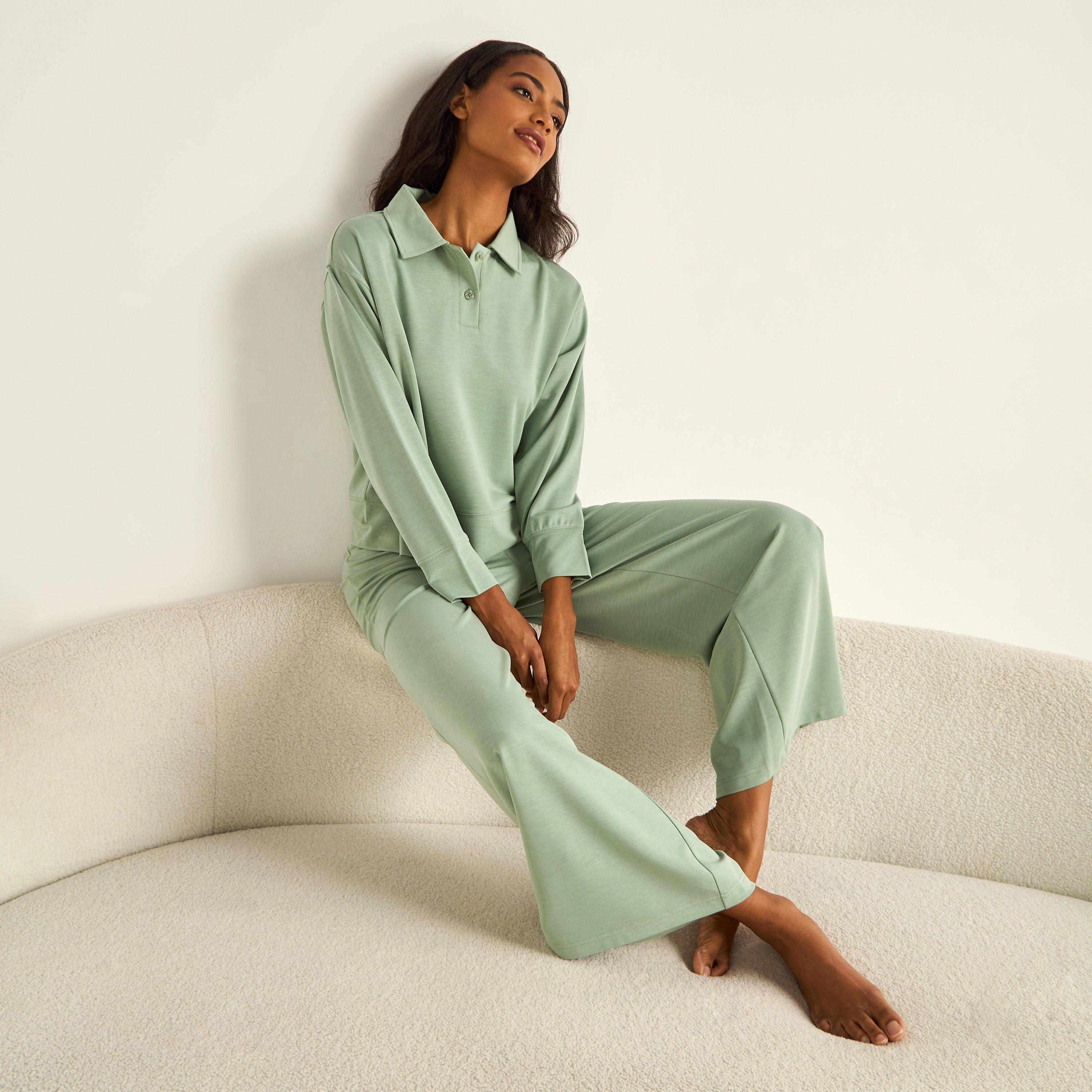 طقم بيجاما من بنطلون وتيشيرت بياقة-women-clothing-nightwear-pyjamas-longsets-image-6
