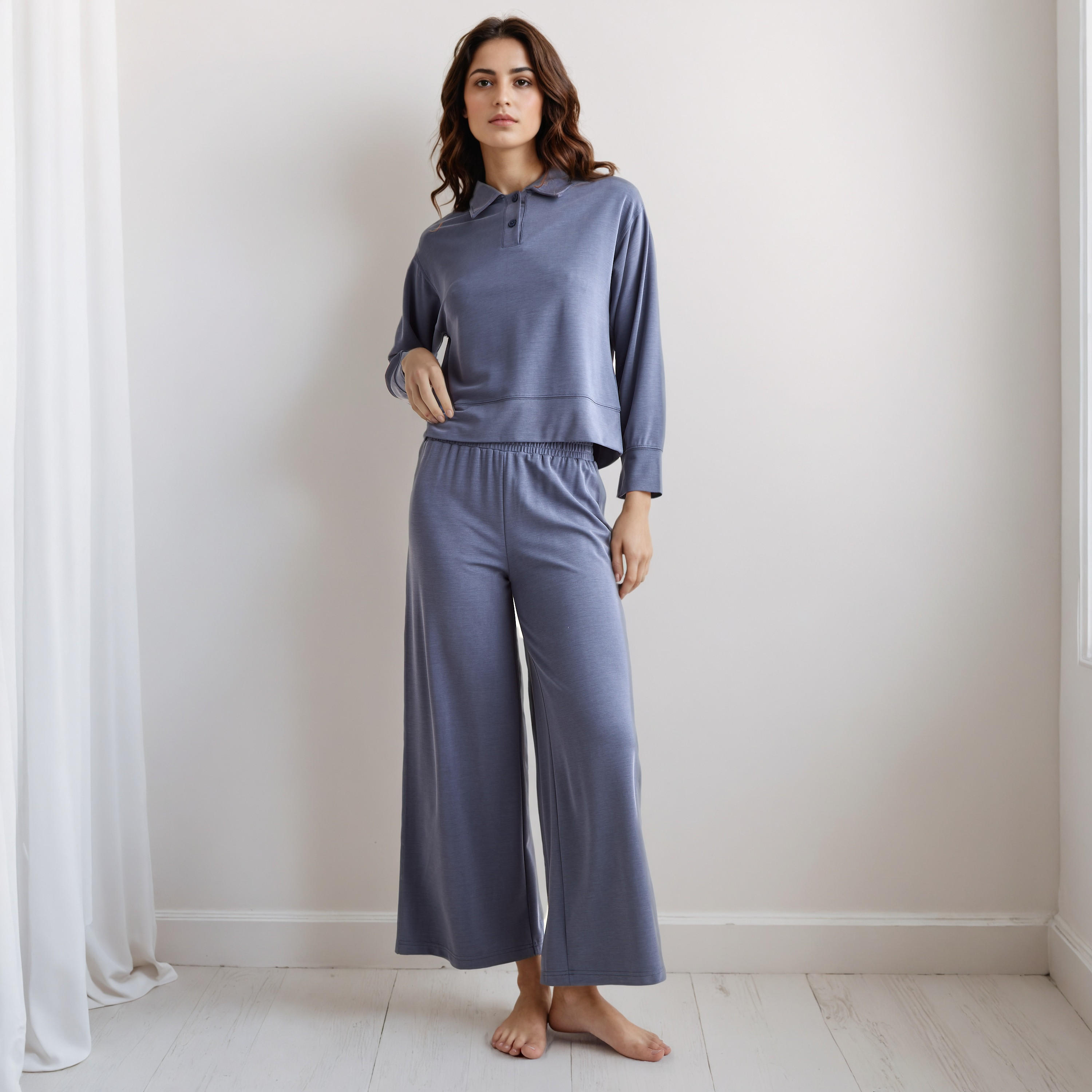 طقم بيجاما من بنطلون وتيشيرت بياقة-women-clothing-nightwear-pyjamas-longsets-image-1