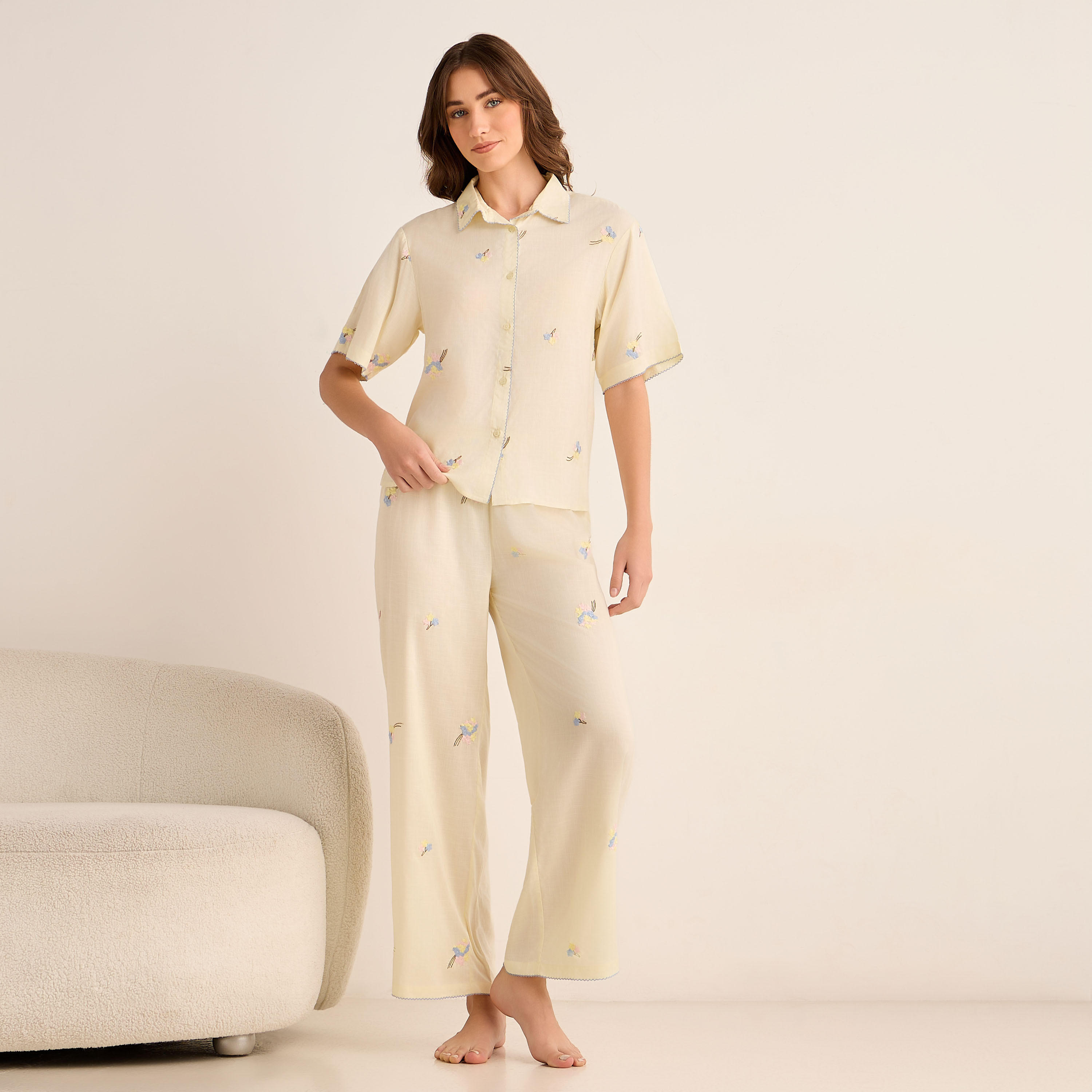 طقم قميص بأزرار إغلاق وبنطلون بيجاما-women-clothing-nightwear-pyjamas-longsets-image-6