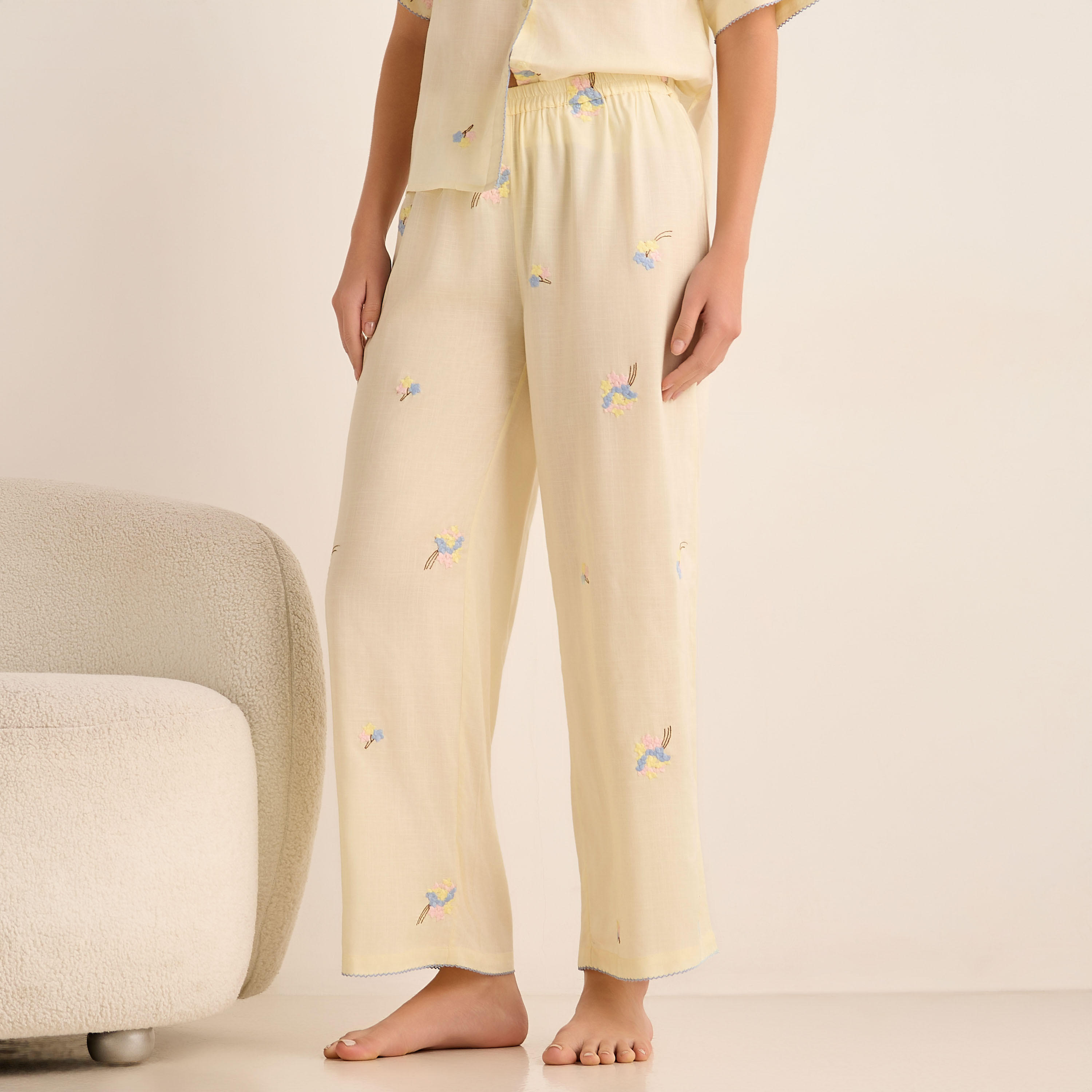 طقم قميص بأزرار إغلاق وبنطلون بيجاما-women-clothing-nightwear-pyjamas-longsets-image-3