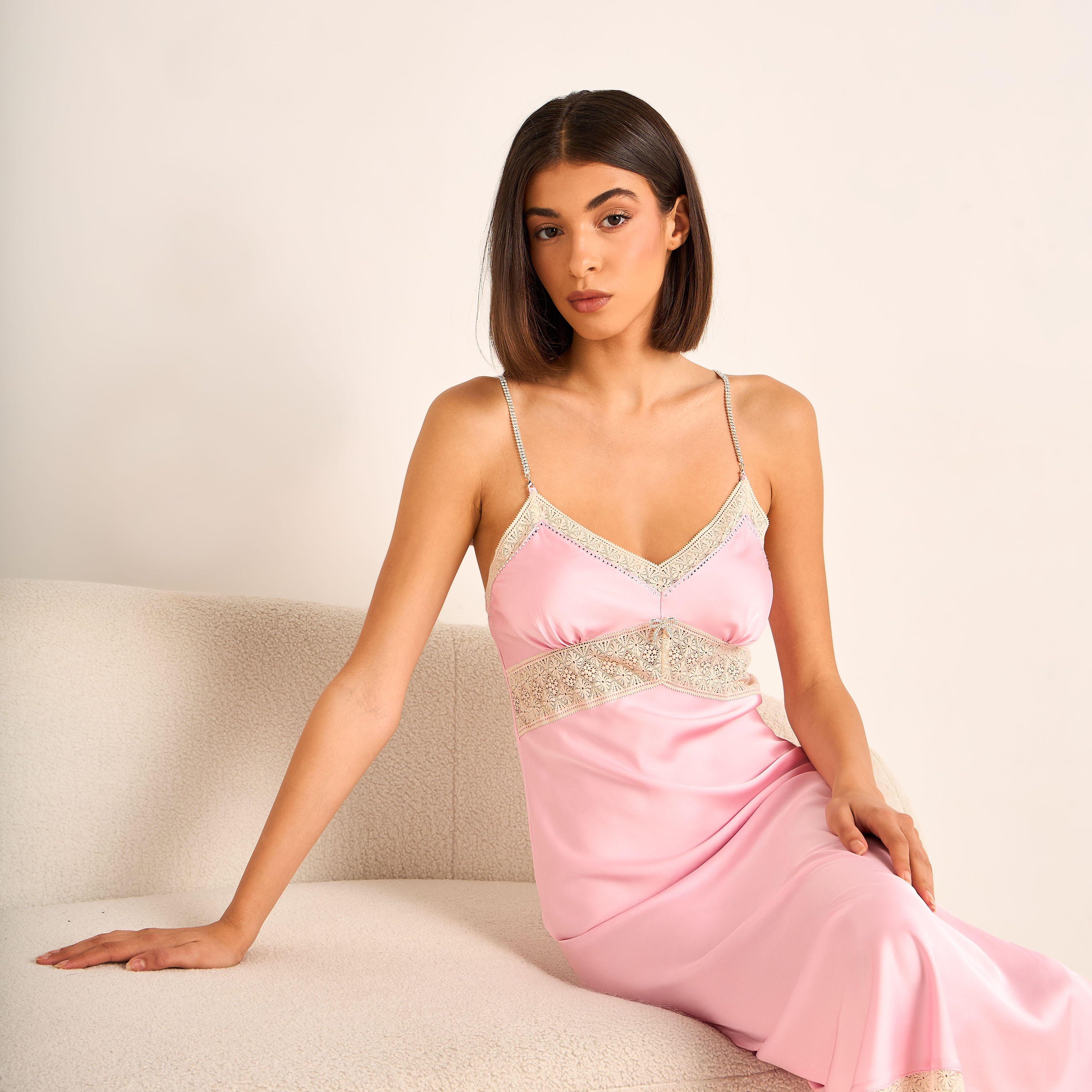 فستان نوم دون أكمام بحمالات مزينة ودانتيل-women-clothing-nightwear-nighties-image-6