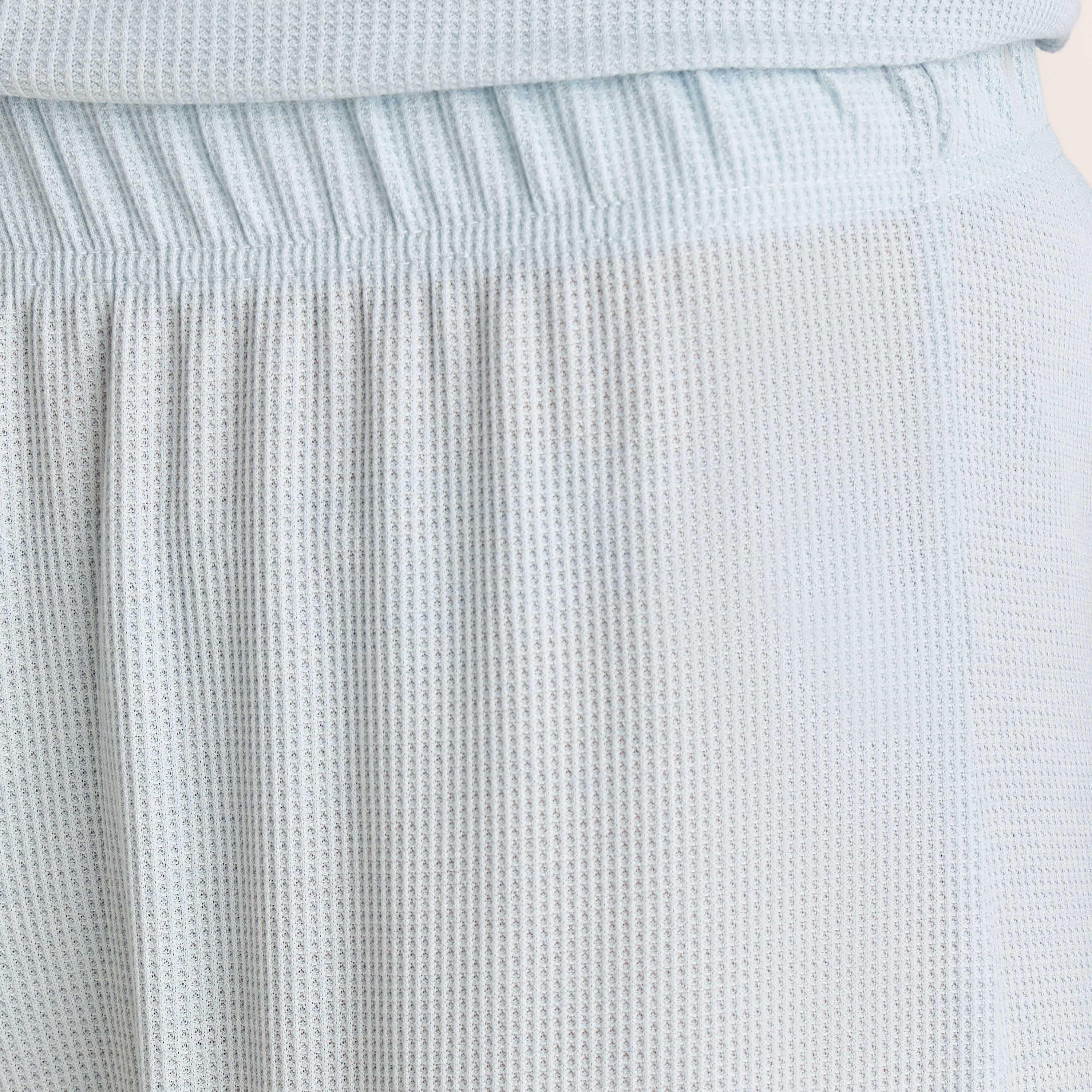 طقم بيجاما ويني ذا بوه بقميص بأزرار وبنطلون-women-clothing-nightwear-pyjamas-longsets-image-6